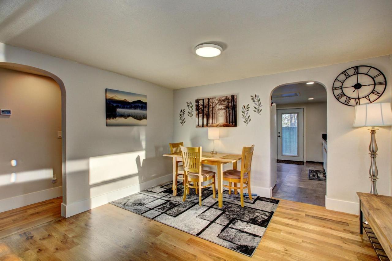 Little Blue Bungalow: Pet-friendly Oasis Near Bsu And Downtown