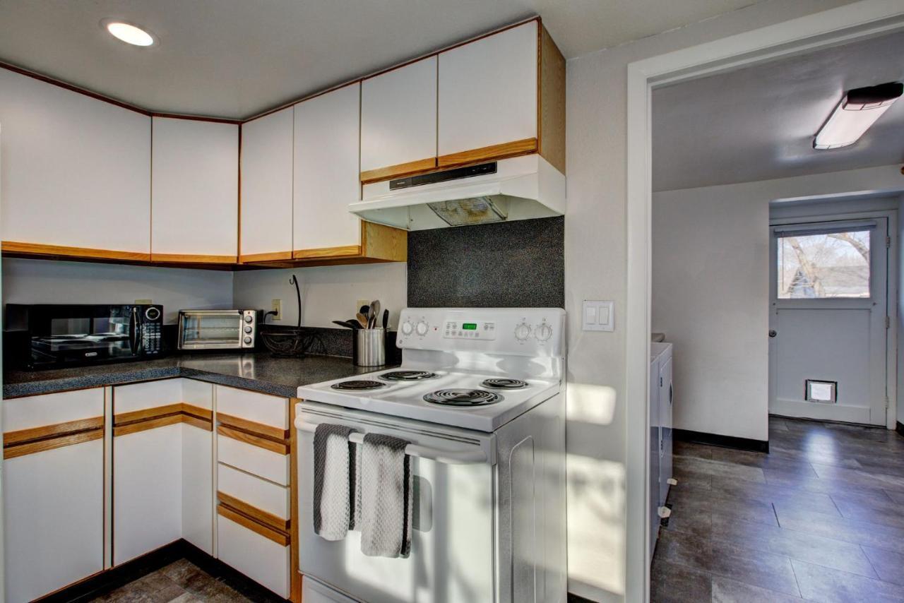 Holiday home Little Blue Bungalow: Pet-friendly Oasis Near Bsu And Downtown