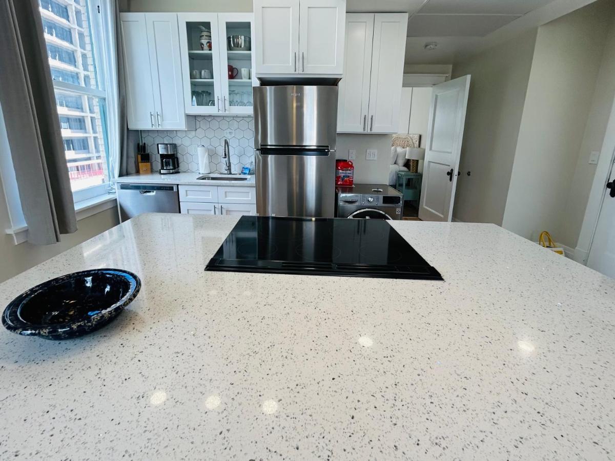 Apartment Downtown Digs: Urban Views & Posh Amenities Boise