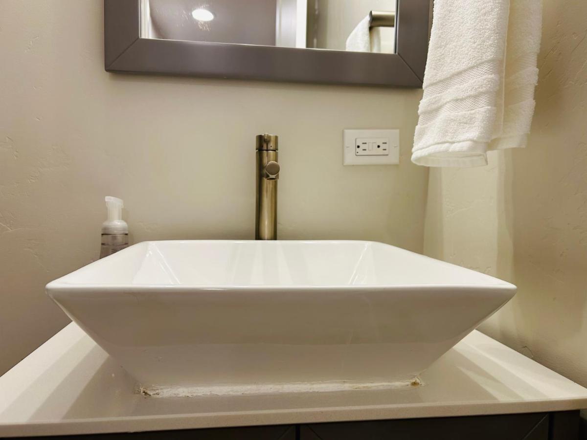 Little Blue Bungalow: Pet-friendly Oasis Near Bsu And Downtown *