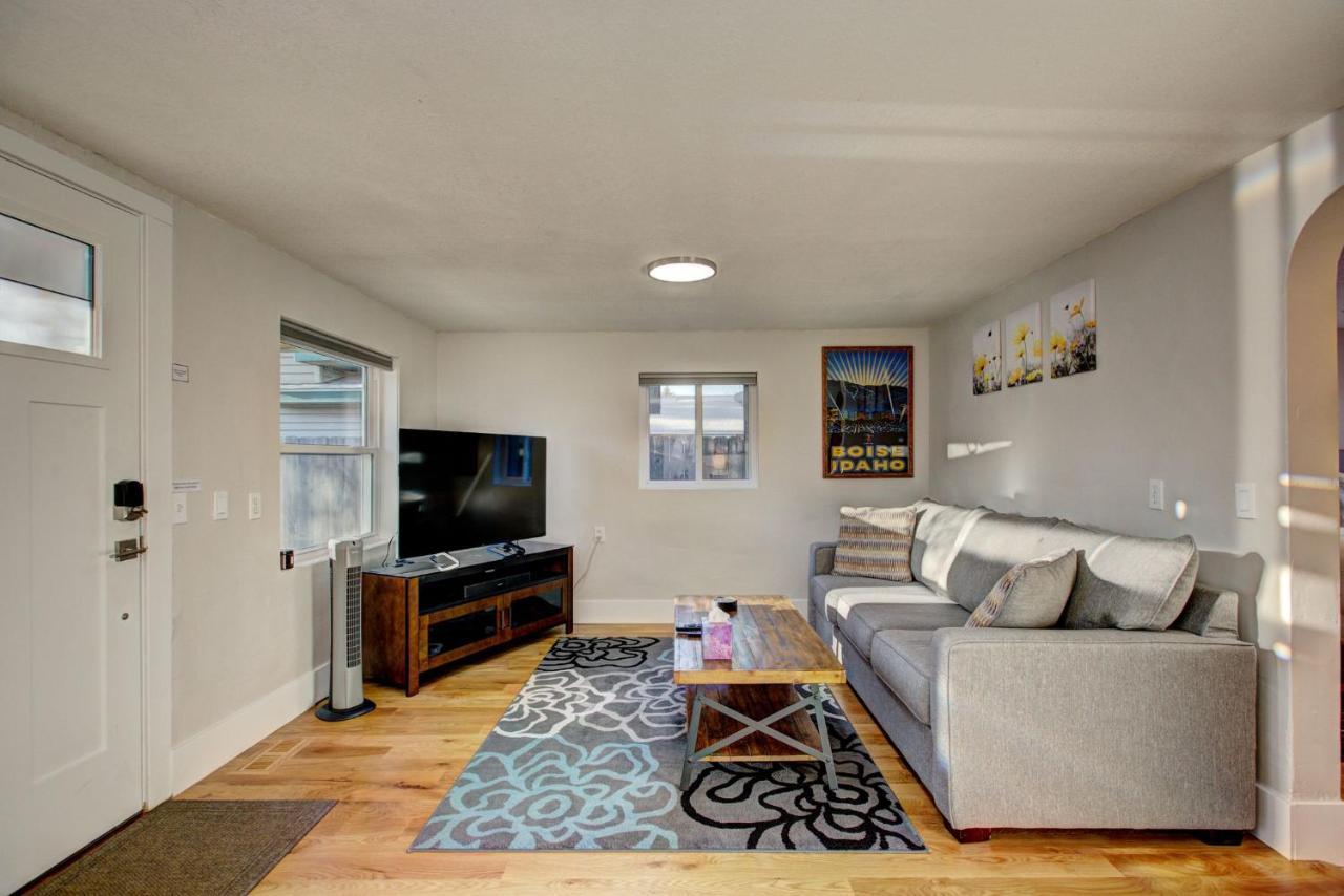 Little Blue Bungalow: Pet-friendly Oasis Near Bsu And Downtown *