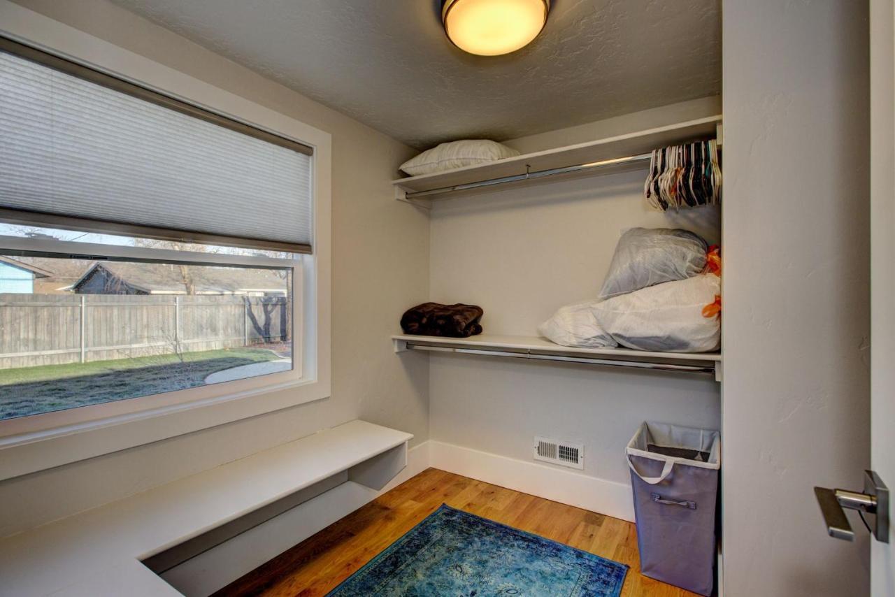 Holiday home Little Blue Bungalow: Pet-friendly Oasis Near Bsu And Downtown
