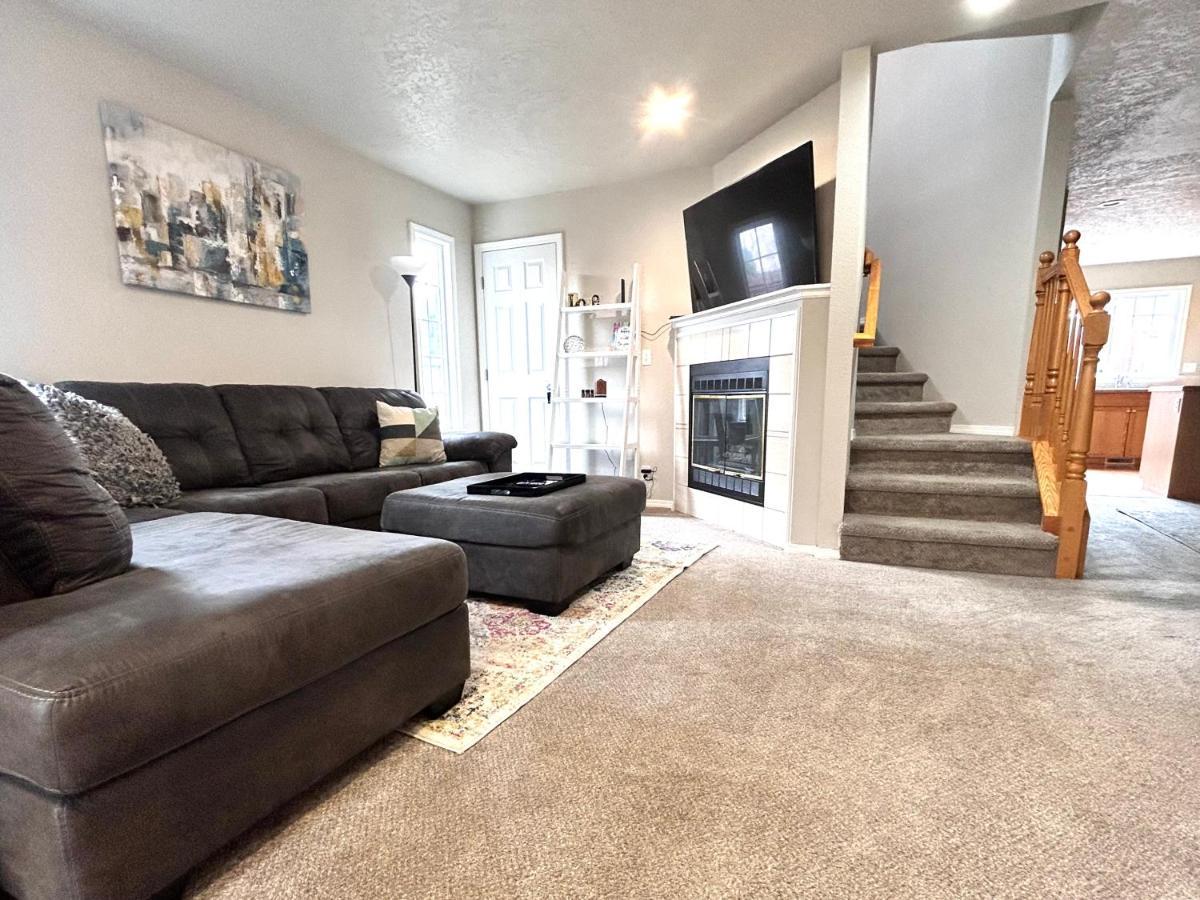 The Getaway Boise: Riverside Near Greenbelt & Bown Crossing Holiday home