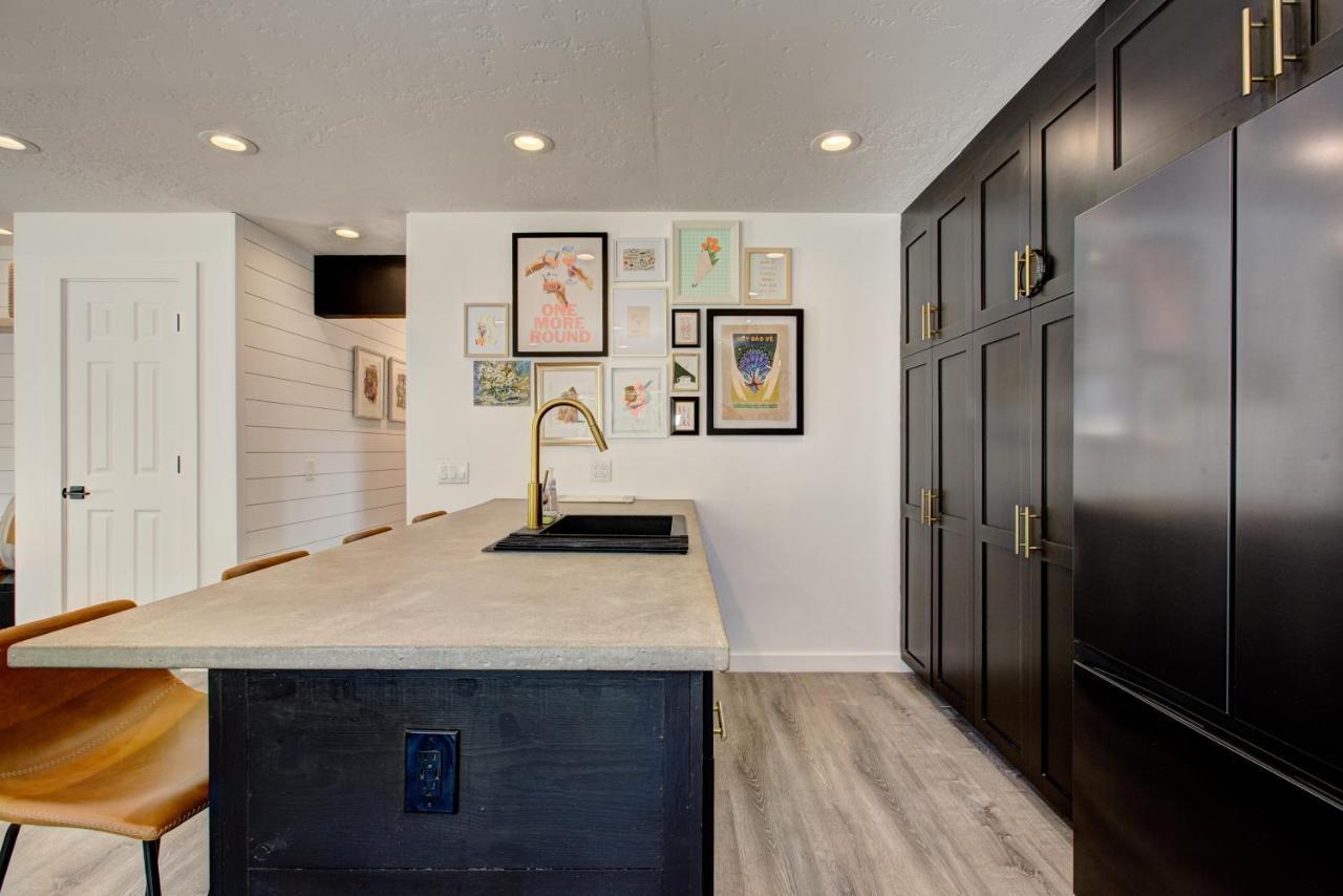 Off-broadway - Modern Woutdoor Haven Boise