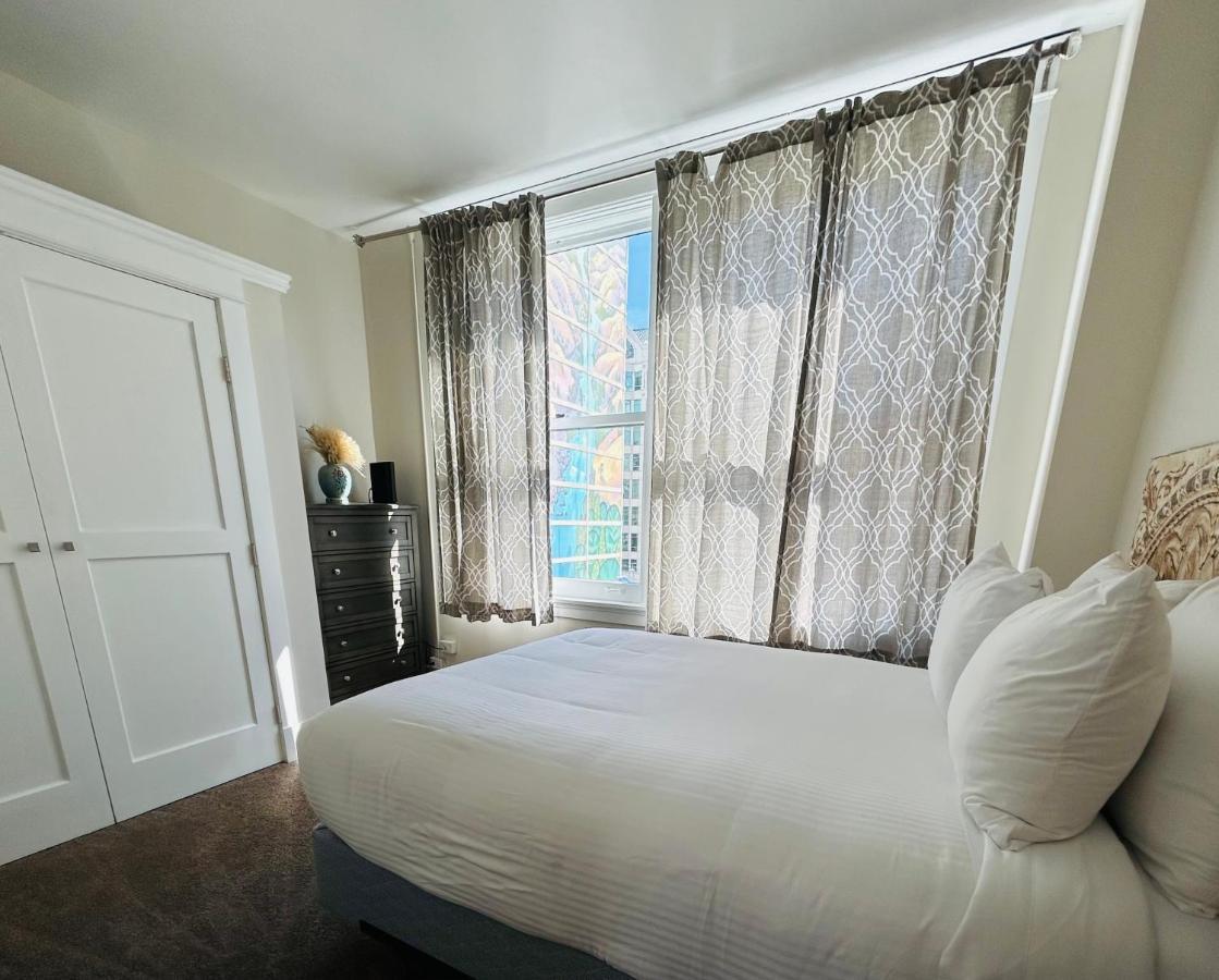 Downtown Digs: Urban Views & Posh Amenities Boise