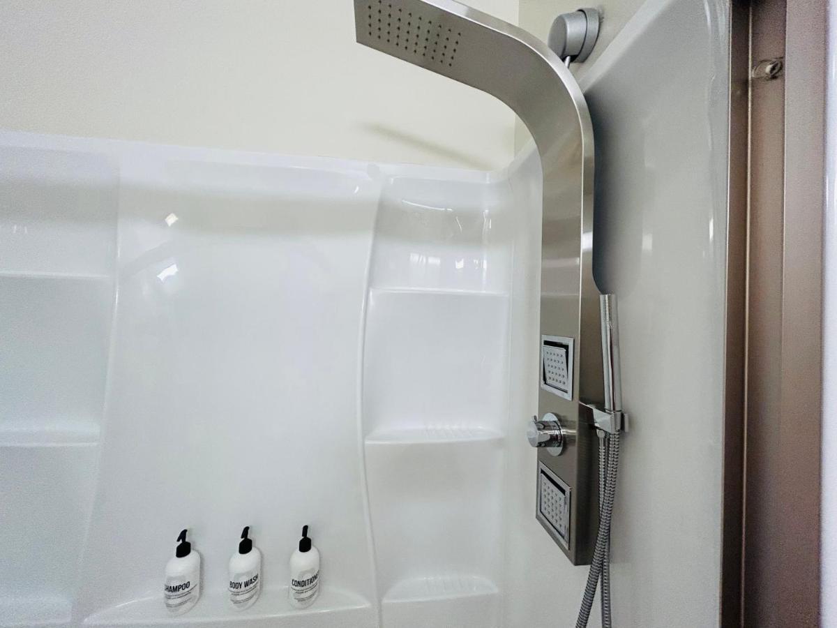 Downtown Digs: Urban Views & Posh Amenities