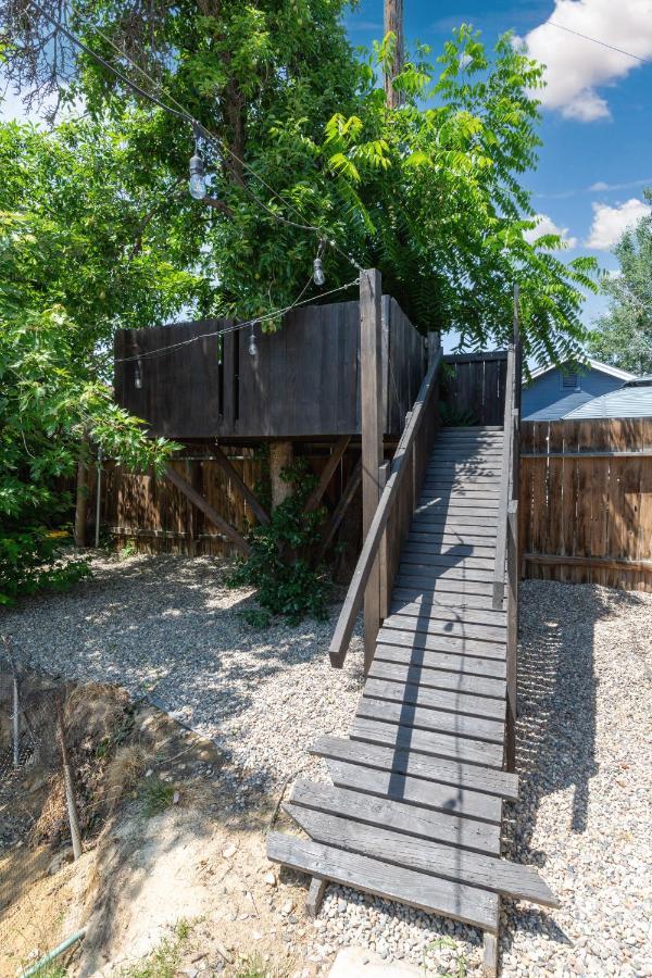 Off-broadway - Modern Woutdoor Haven *