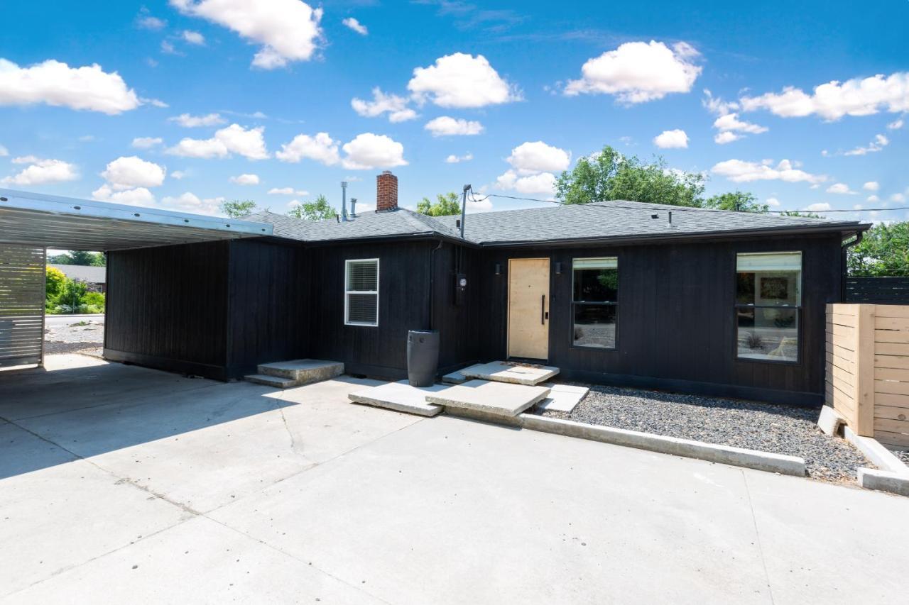 Off-broadway - Modern Woutdoor Haven Holiday home *