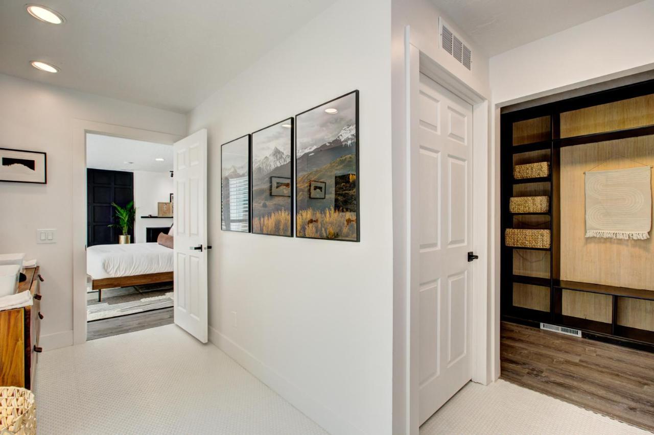 Off-broadway - Modern Woutdoor Haven Holiday home *