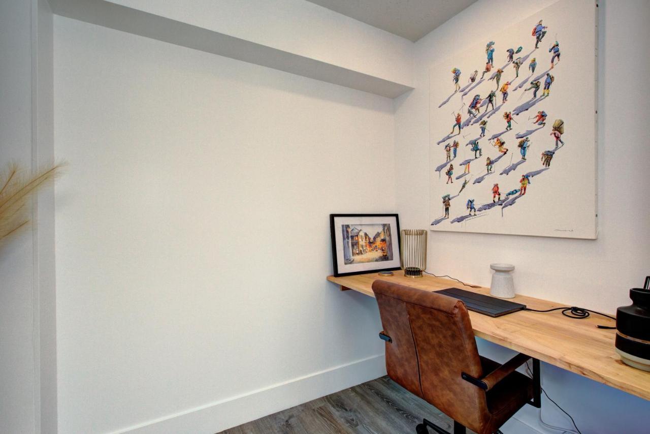 Holiday home Off-broadway - Modern Woutdoor Haven *