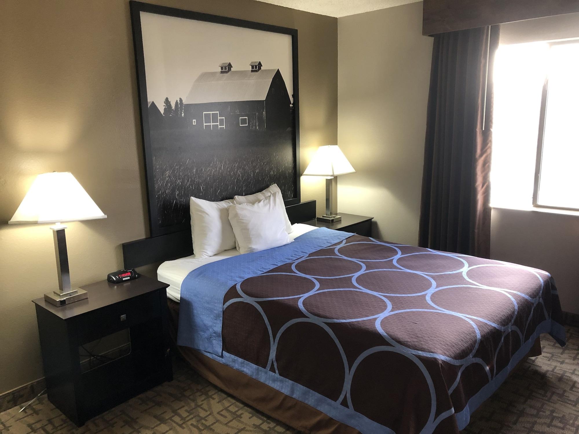 Super 8 By Wyndham 2*