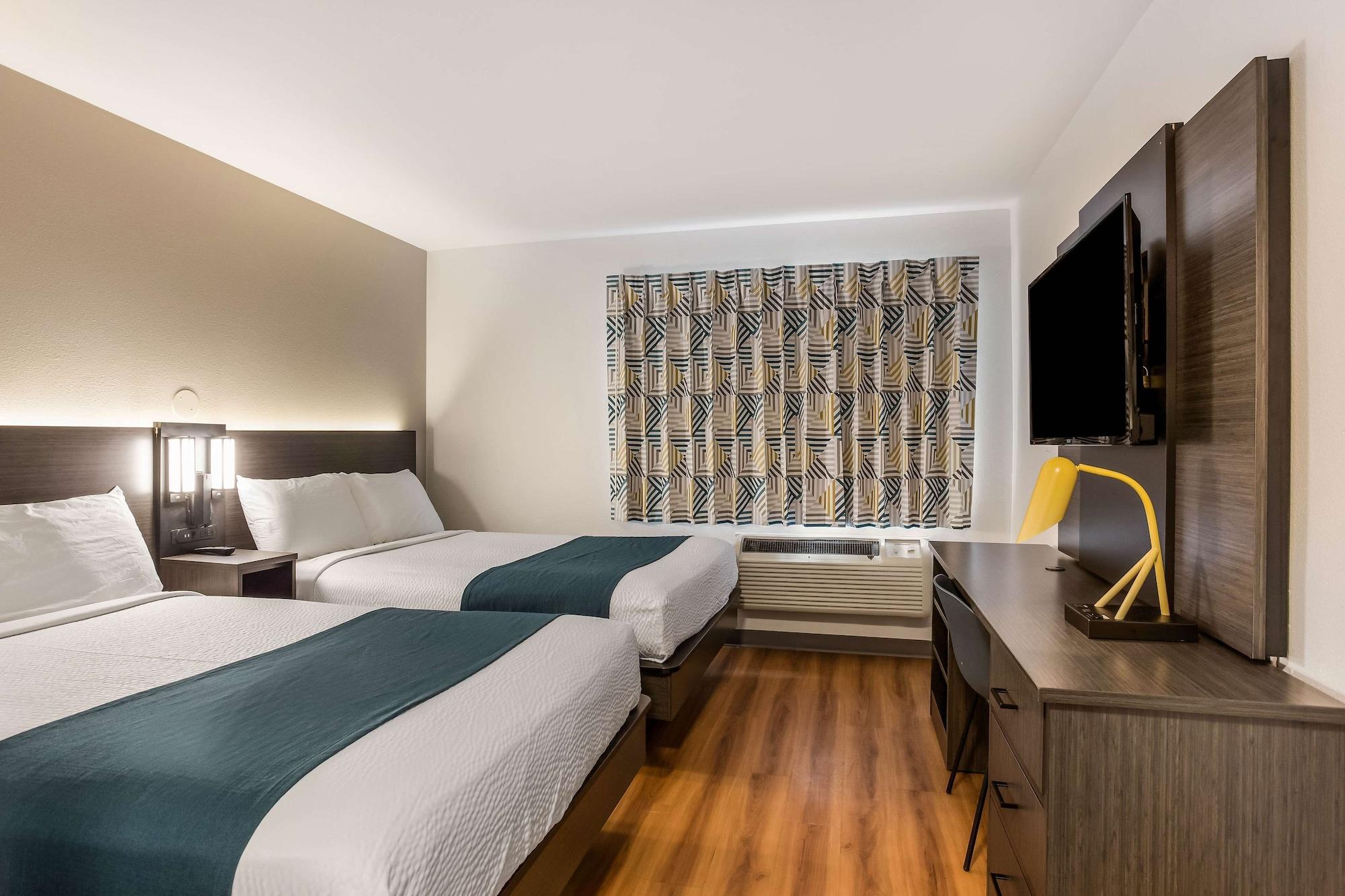 6 Hotel 2*