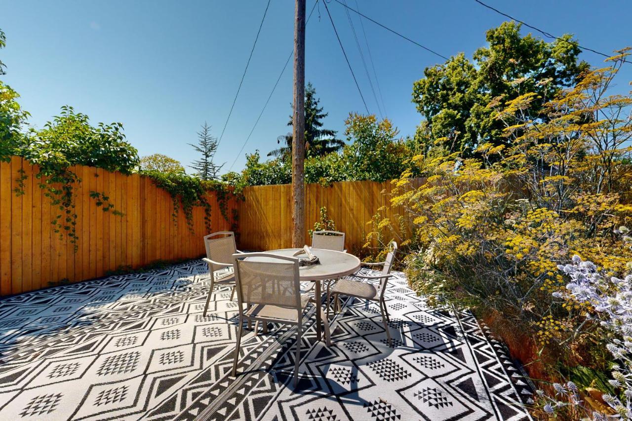 Artsy Bench Abode Holiday home *
