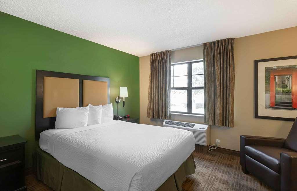 Extended America - - Airport Hotel