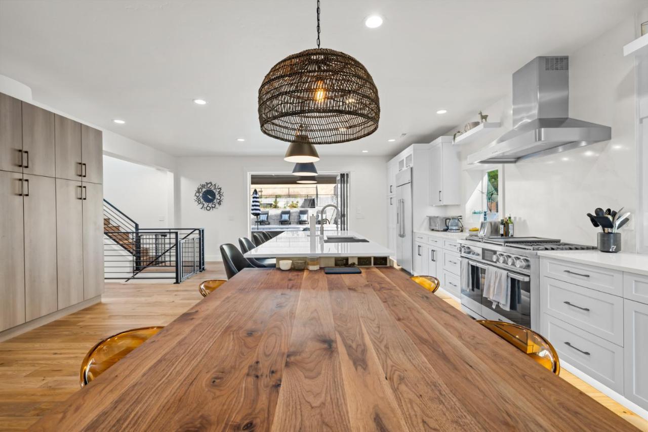 Holiday home Lux North End Home: Heated Pool/fire Pit/theatre