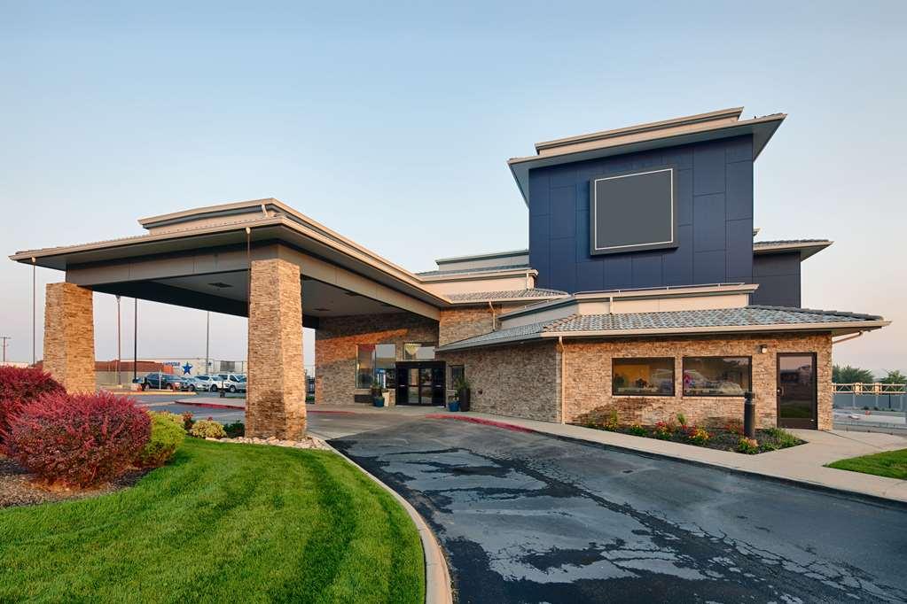 28 Airport, Ascend Collection Hotel