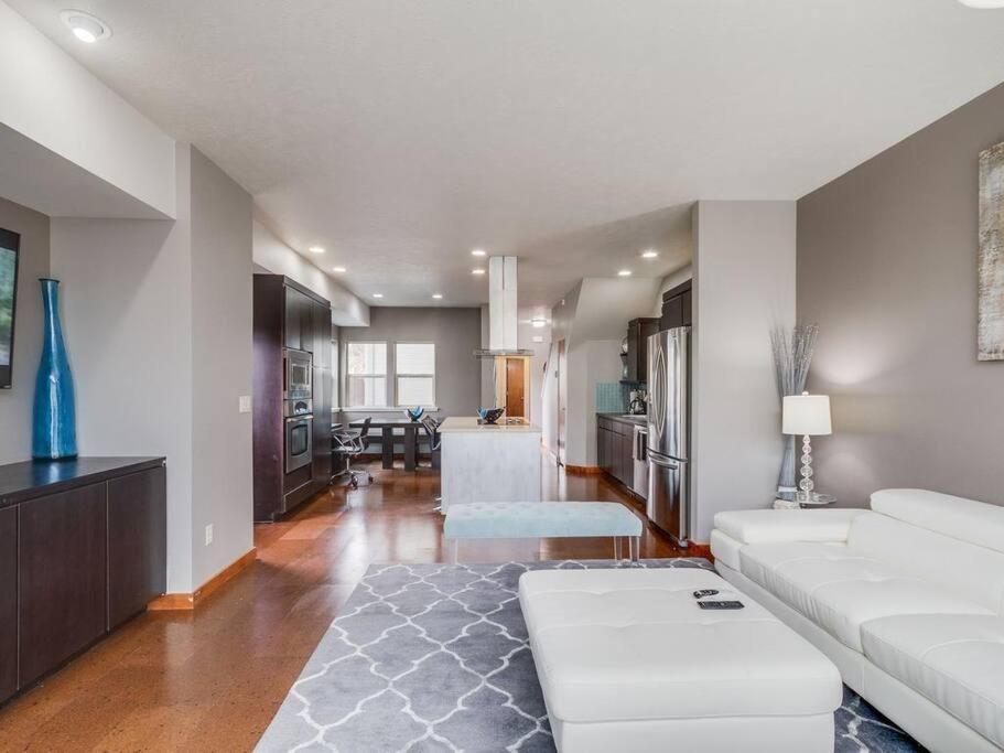 Brand New Downtown Modern 5 Beds, 3 Full Baths Vermont Avenue, * Boise