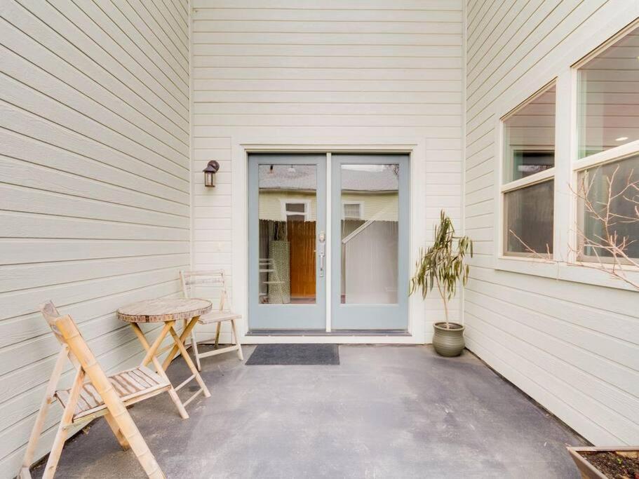 Brand New Downtown Modern 5 Beds, 3 Full Baths Vermont Avenue, * Boise