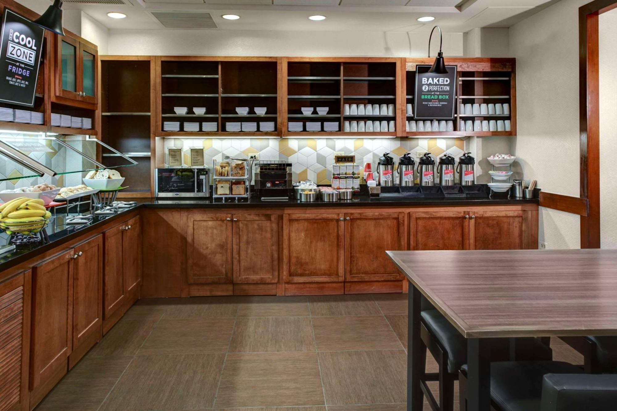 Hotel Hyatt Place Boise/towne Square 3*