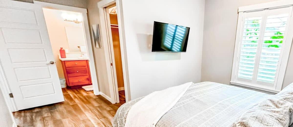 Remodeled Downtown 3bed Quartz Countertops Boise