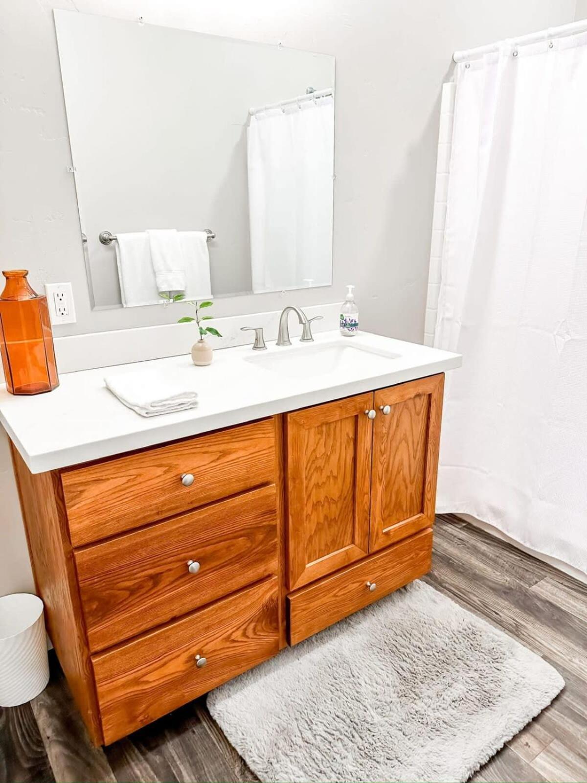 Holiday home Remodeled Downtown 3bed Quartz Countertops Boise