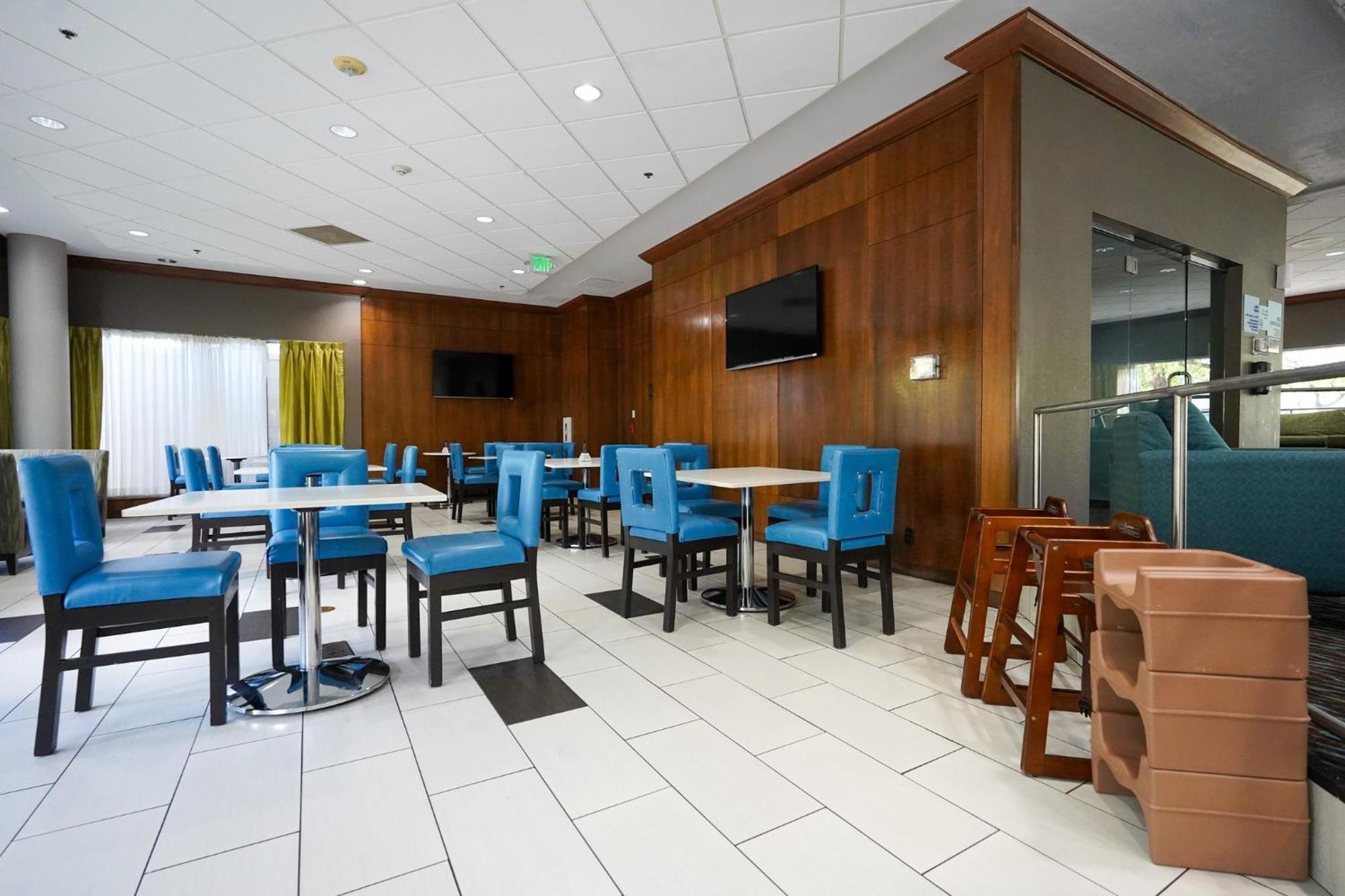 Express Downtown By Ihg 3*