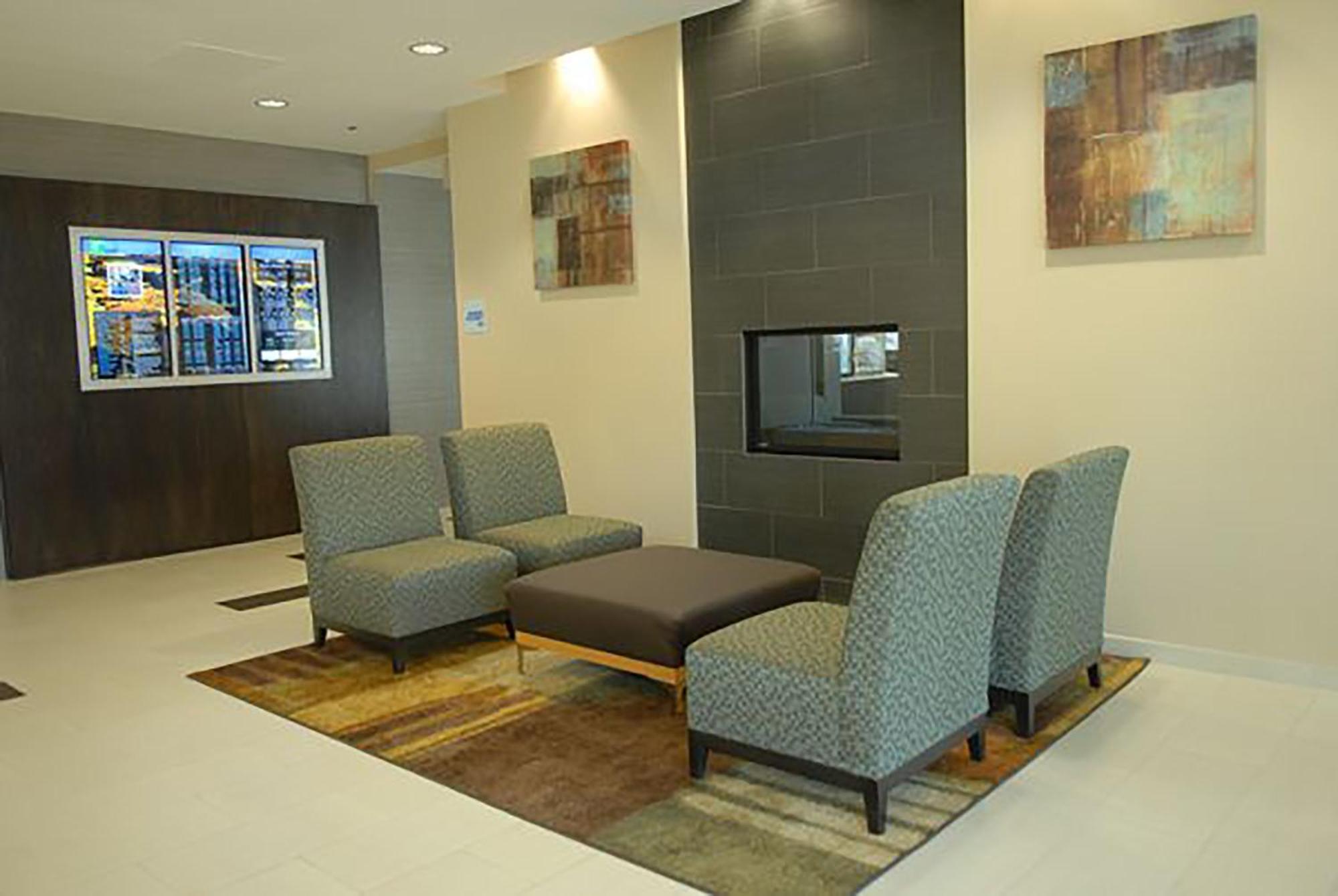 Express Downtown By Ihg Hotel 3*
