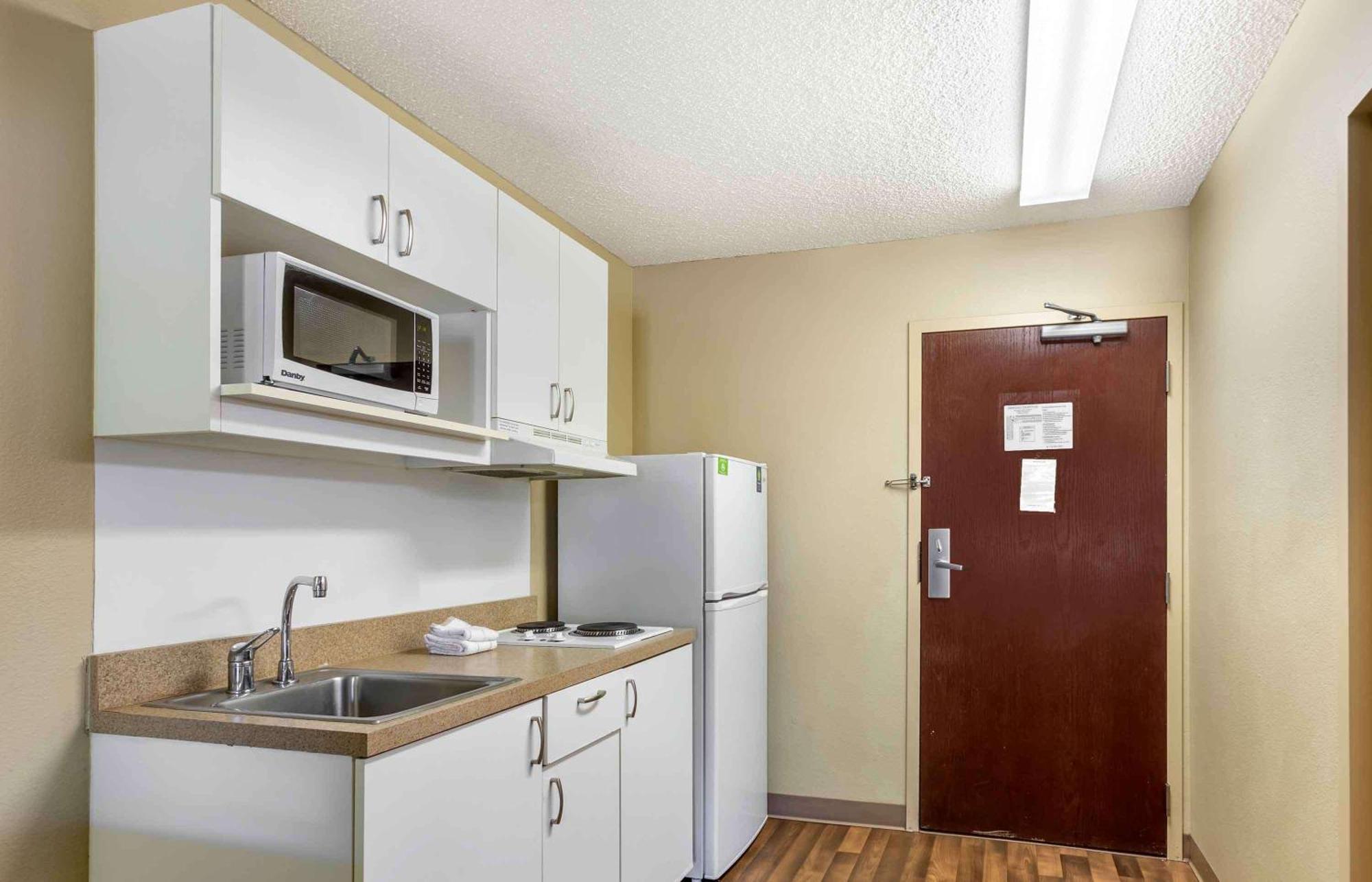Extended America - - Airport Hotel 2*