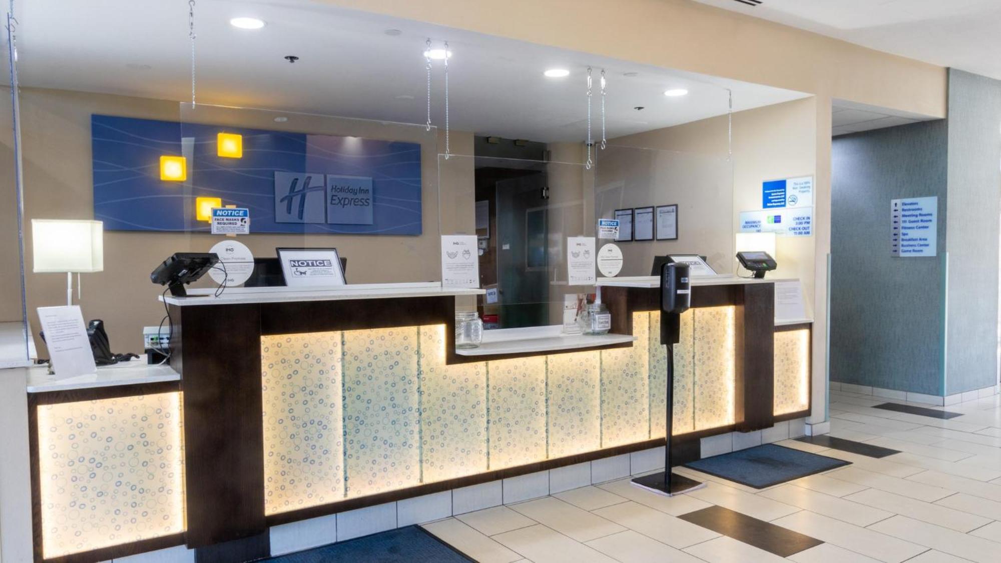 Express Downtown By Ihg Hotel