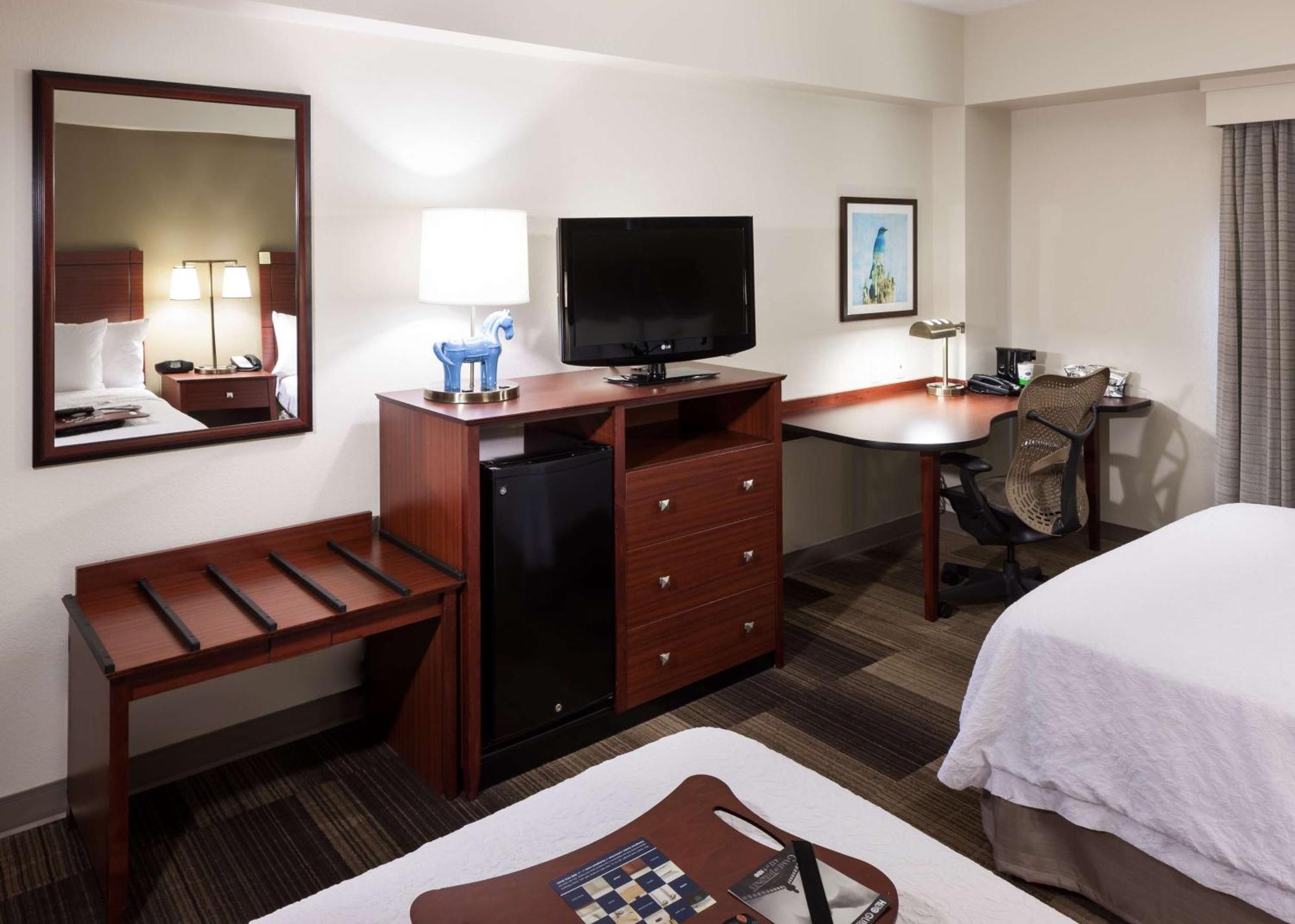Hampton & Boise-downtown Hotel 3*