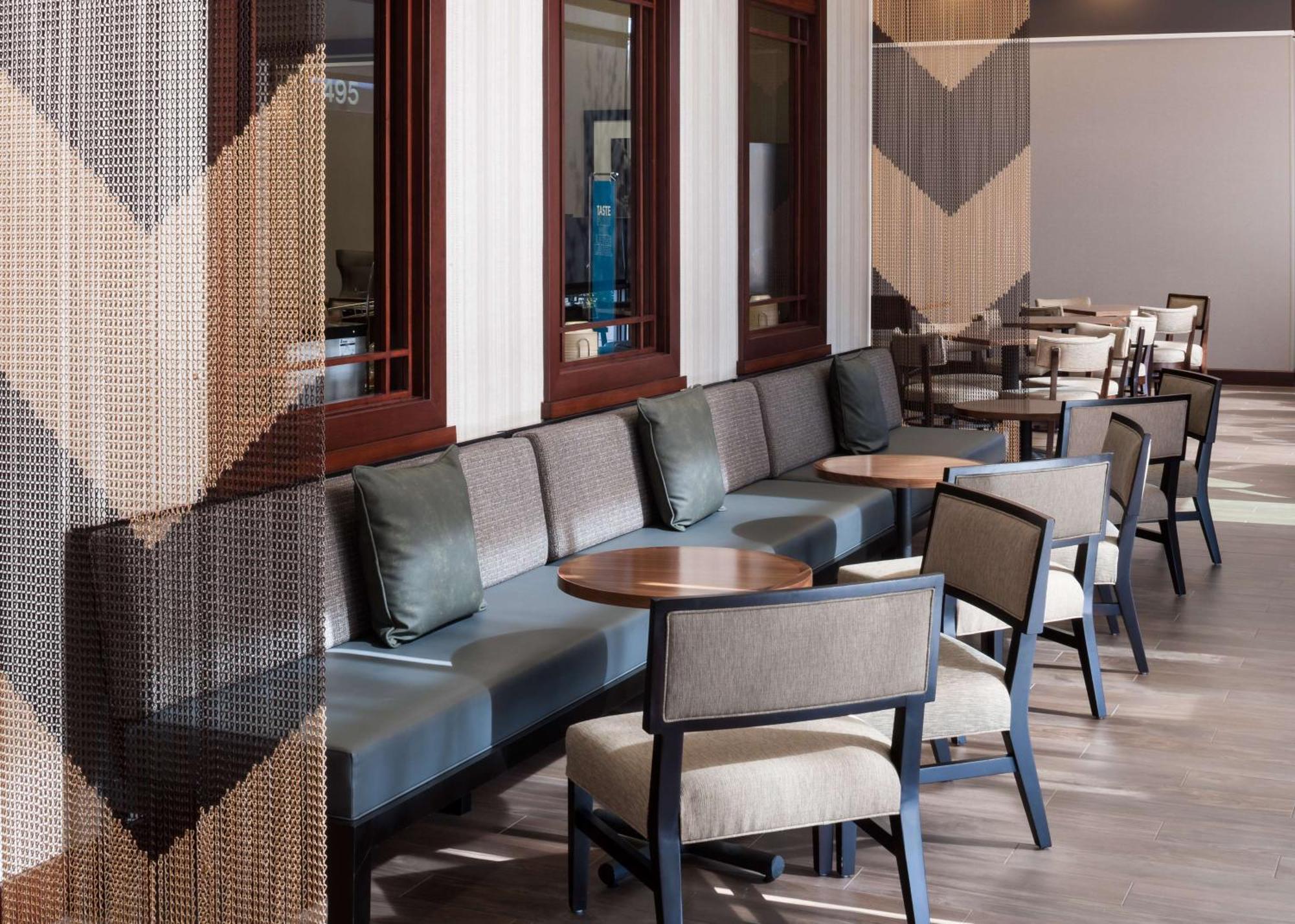 Hampton & Boise-downtown 3*