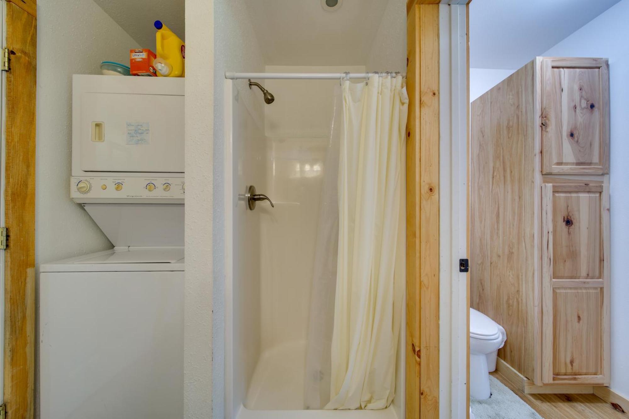 Cozy Countryside In Robie Creek Park! Holiday home *