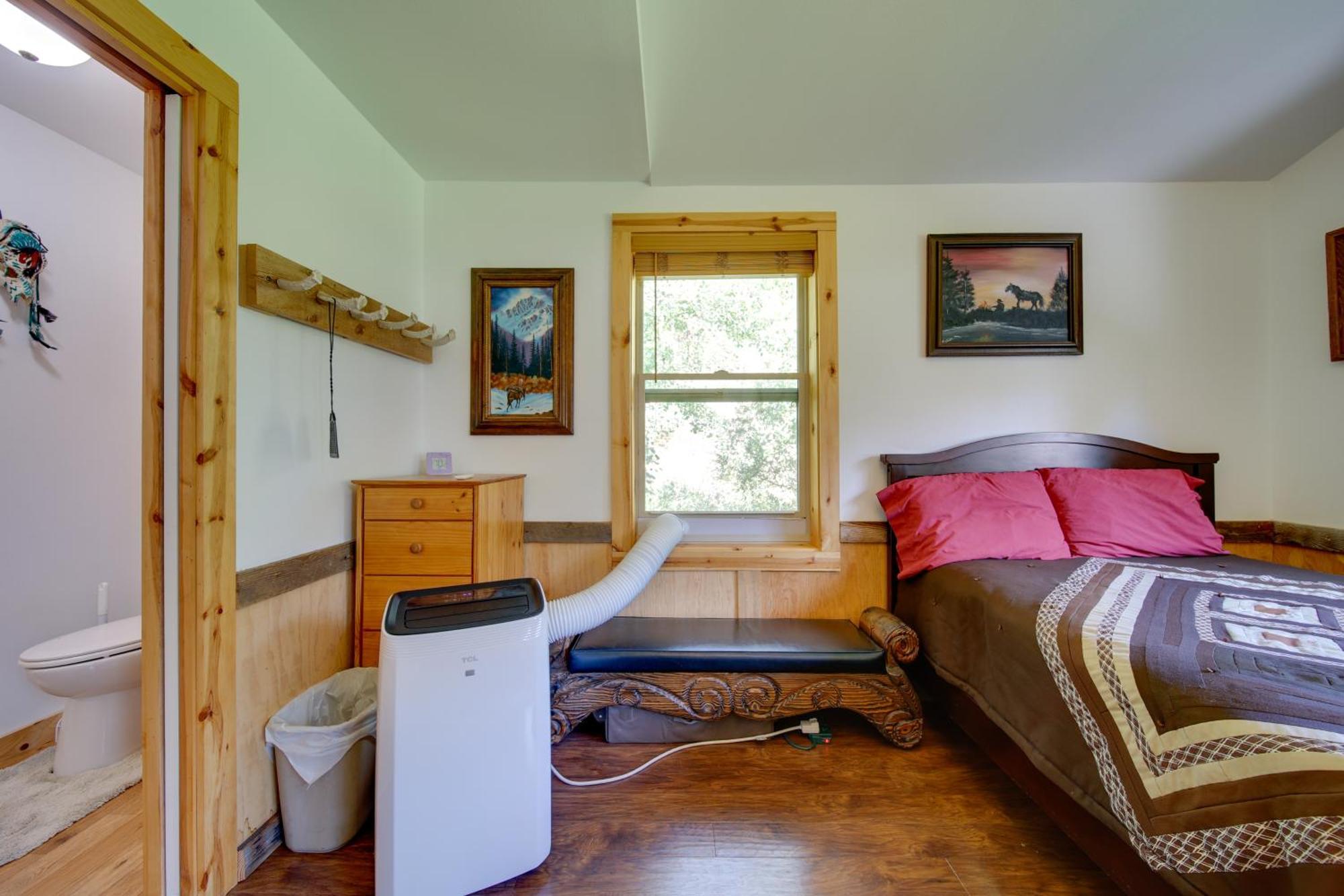 Holiday home Cozy Countryside In Robie Creek Park!