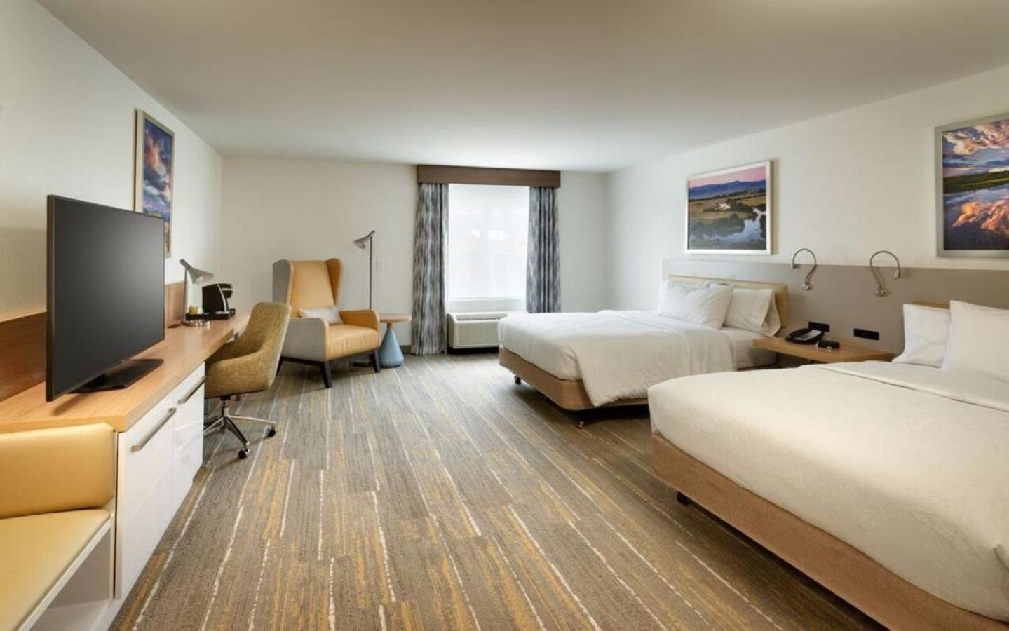 Hilton Garden Downtown 3*
