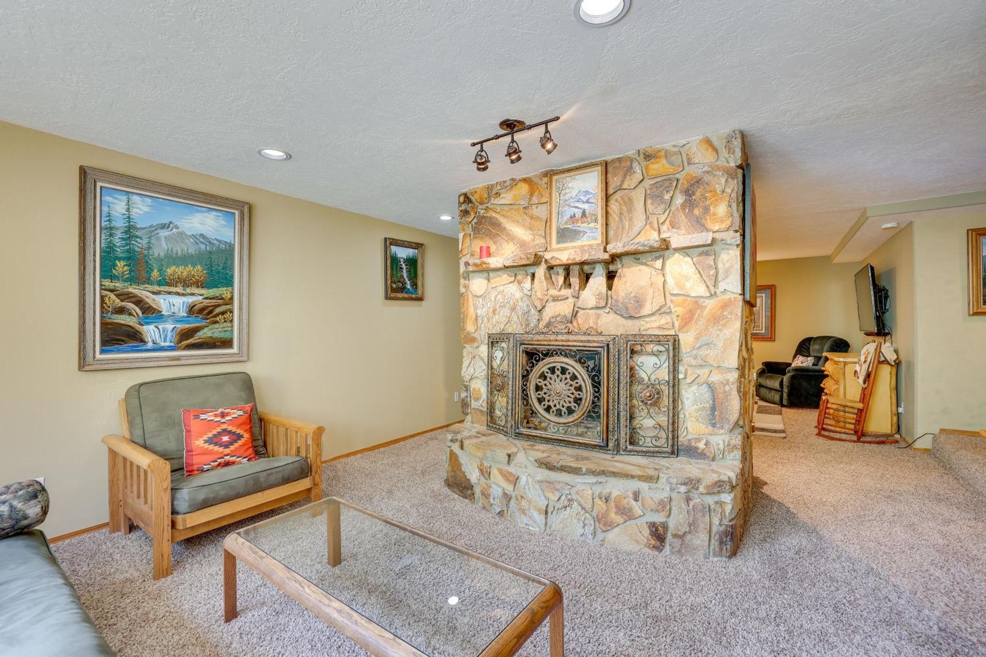 Mountain With Pool At Flowing Springs Ranch! Holiday home Boise