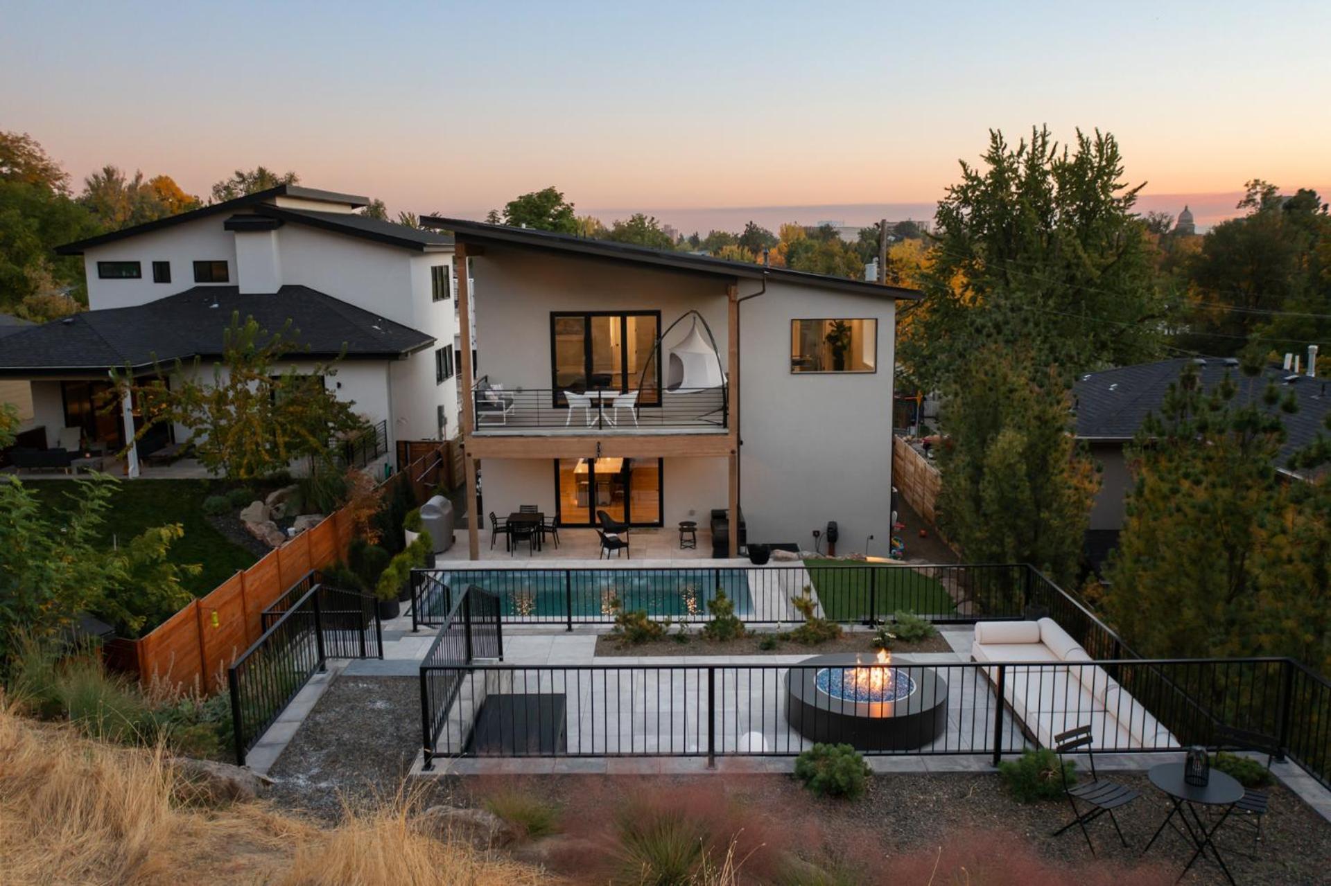 Holiday home Lux North End Home: Heated Pool/fire Pit/theatre Boise