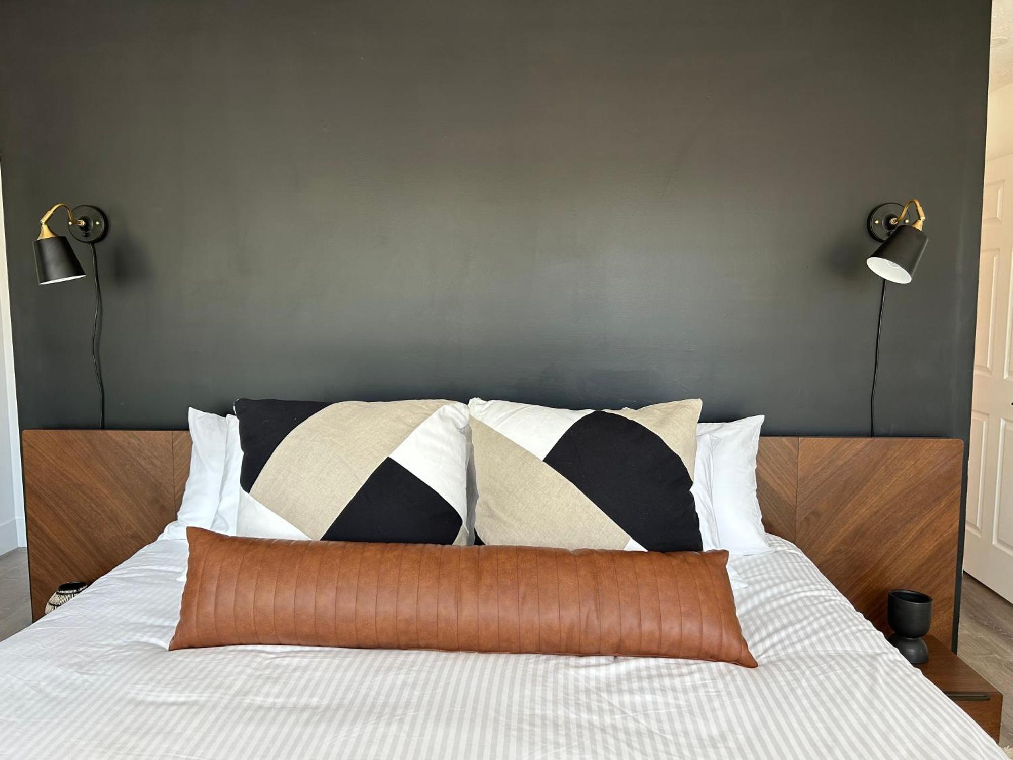 Off-broadway - Modern Woutdoor Haven Holiday home *