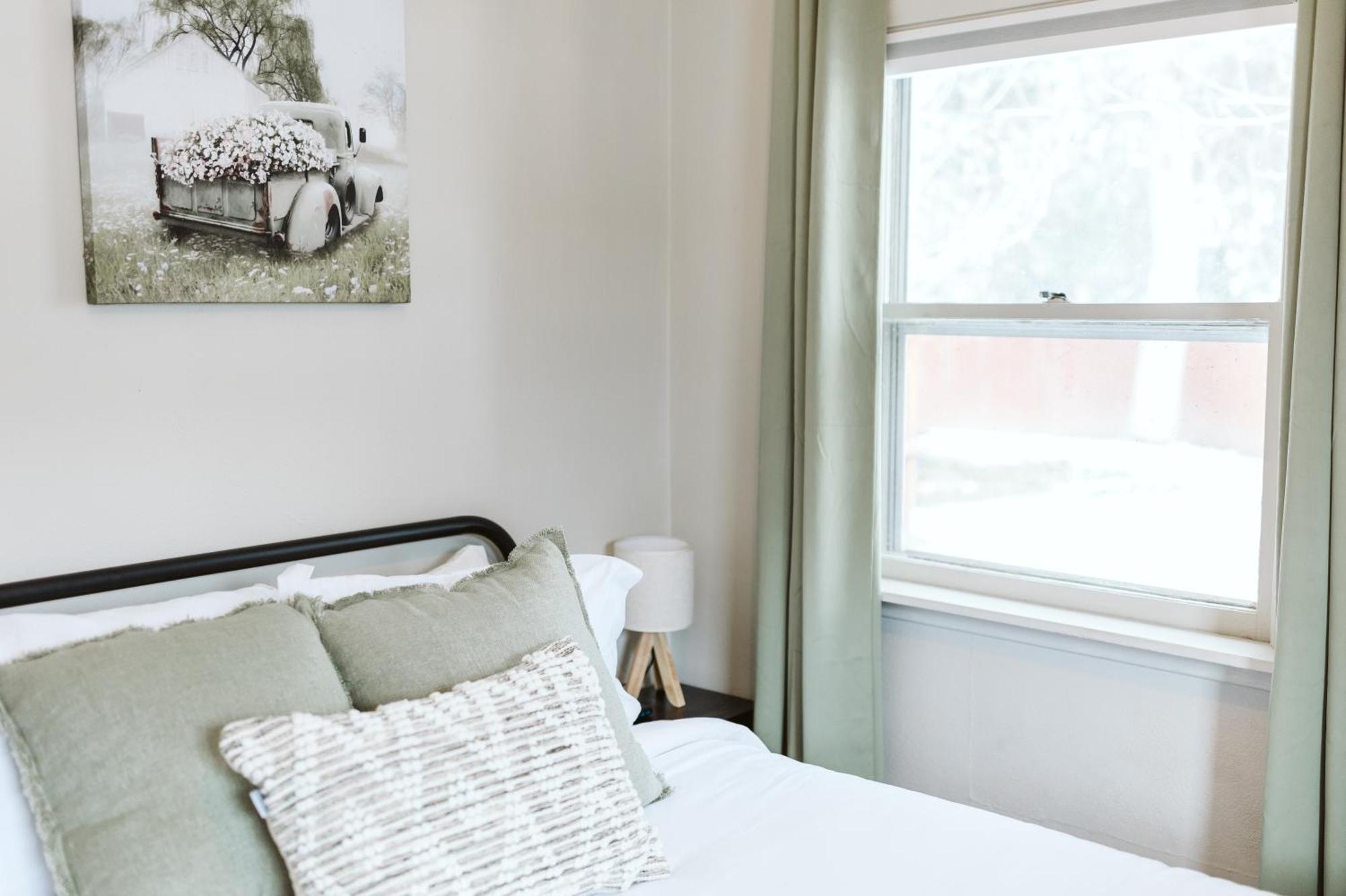 Cozy & Quiet King Bed Micron Free Parking *