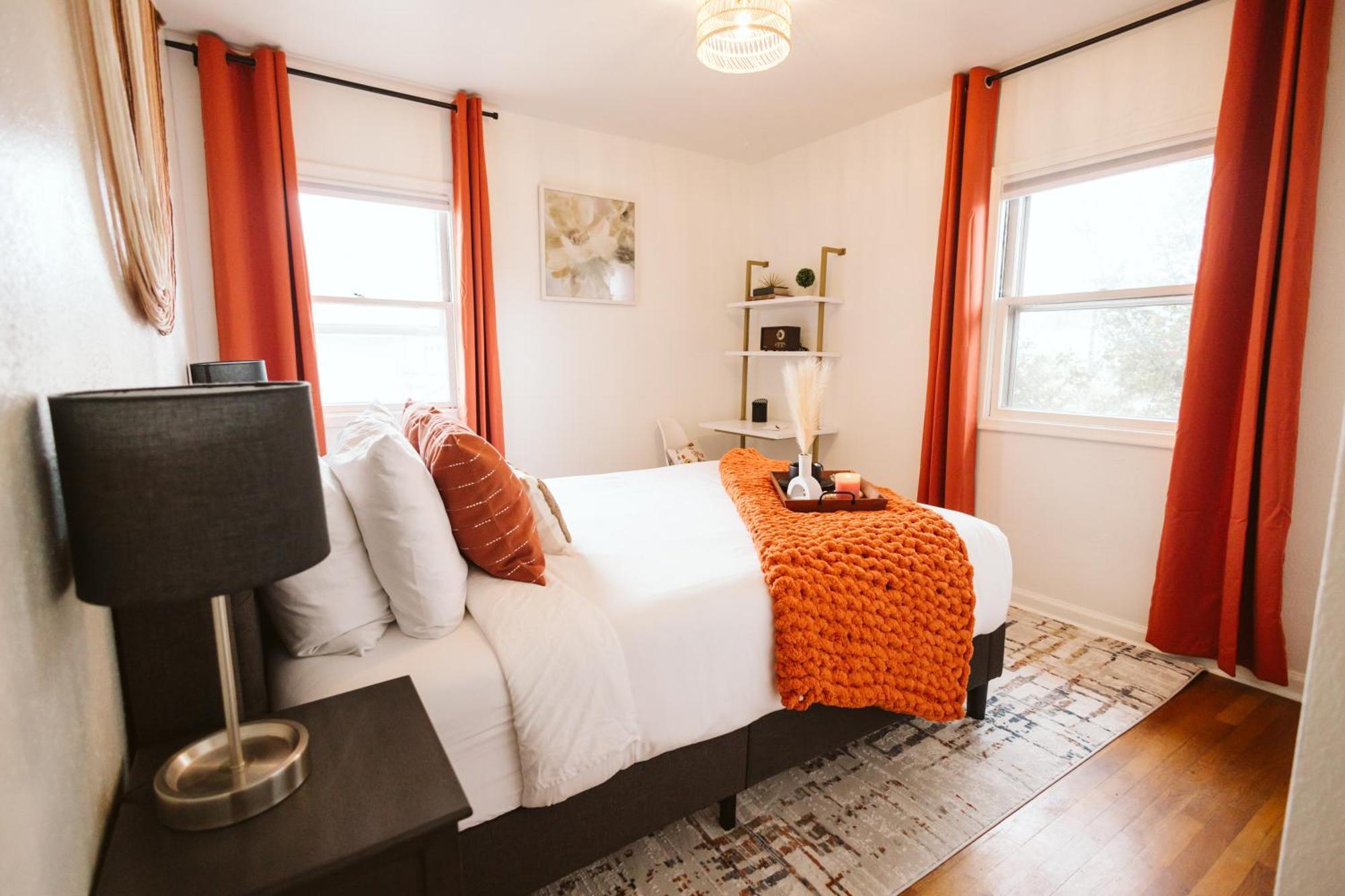 Cozy & Quiet King Bed Micron Free Parking Holiday home