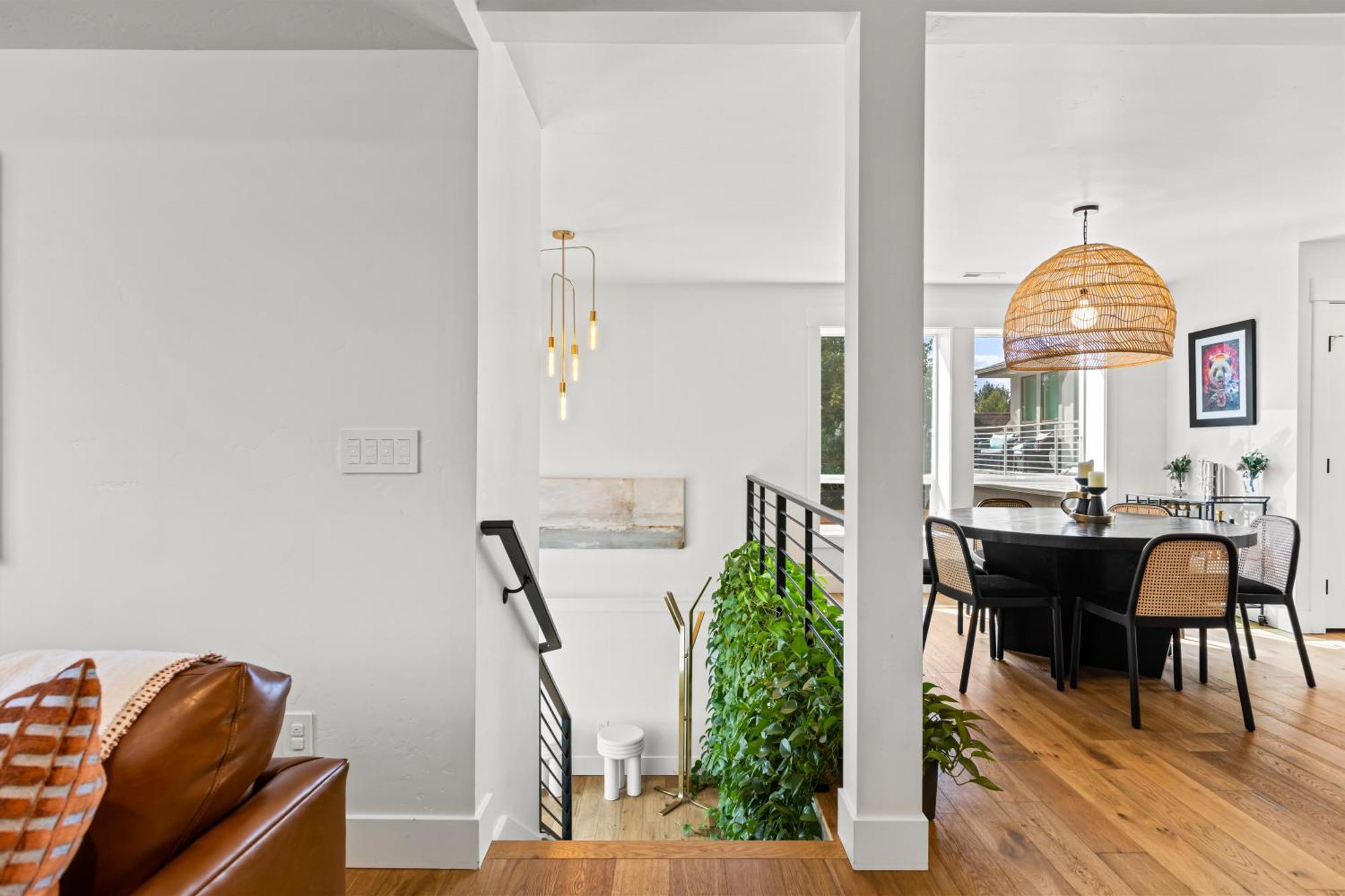 Lux North End Home: Heated Pool/fire Pit/theatre * Boise