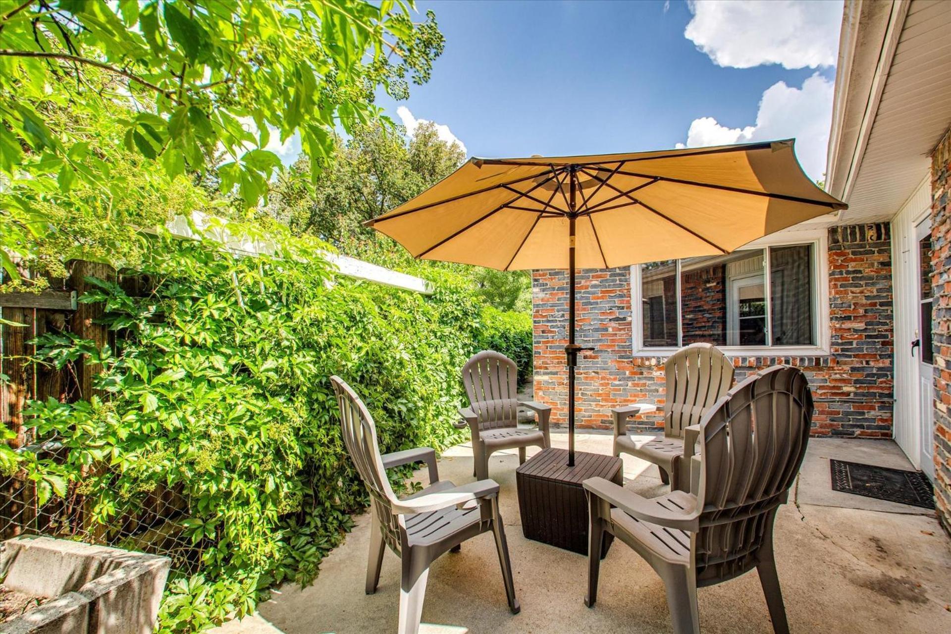 Eagle Rock Base Camp Holiday home *