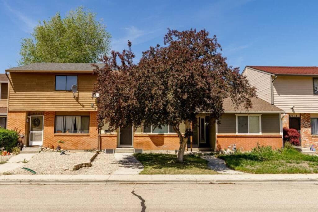#stayinmydistrict Cozy Townhouse *