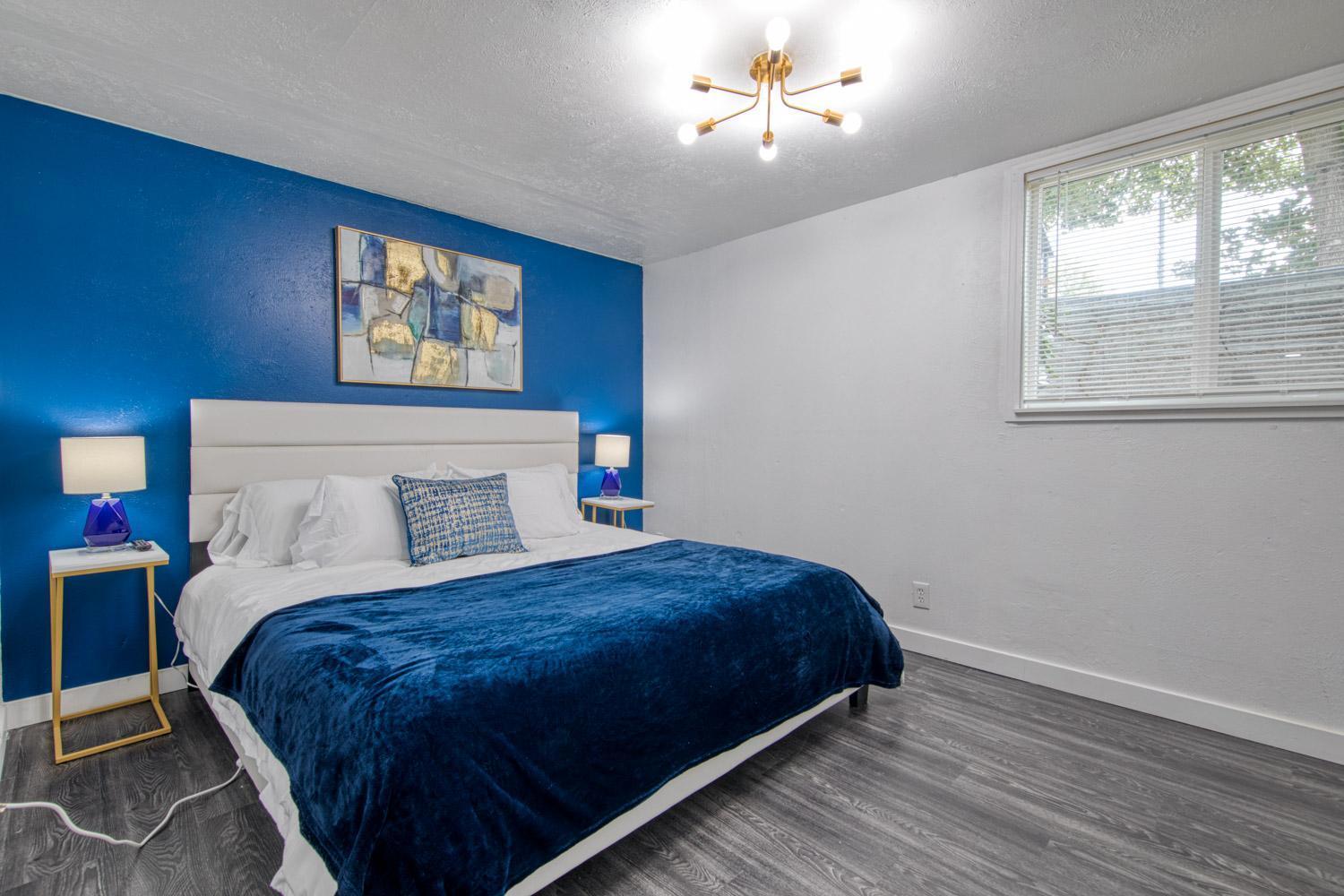 Apartment New Downtown On Bsu Campus 3 Beds Sleeps 6 *