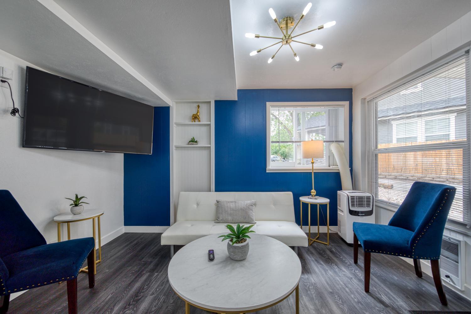 New Downtown On Bsu Campus 4 Beds Fully Remodeled