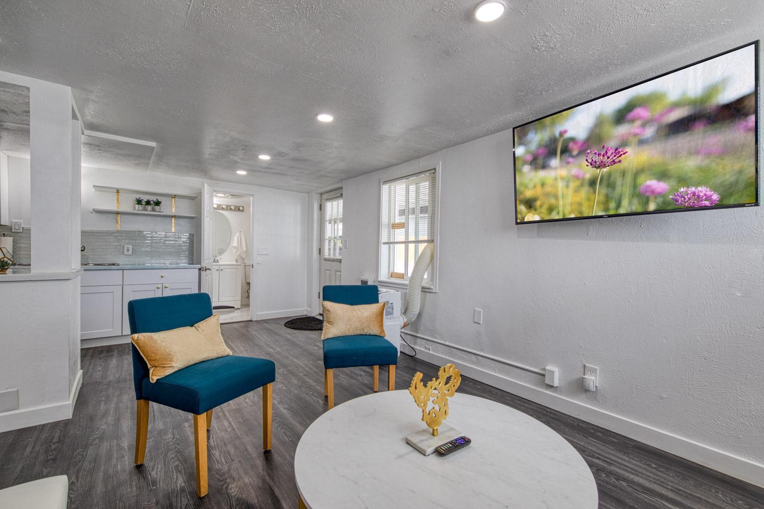 New Downtown On Bsu Campus 3 Beds Sleeps 6 *
