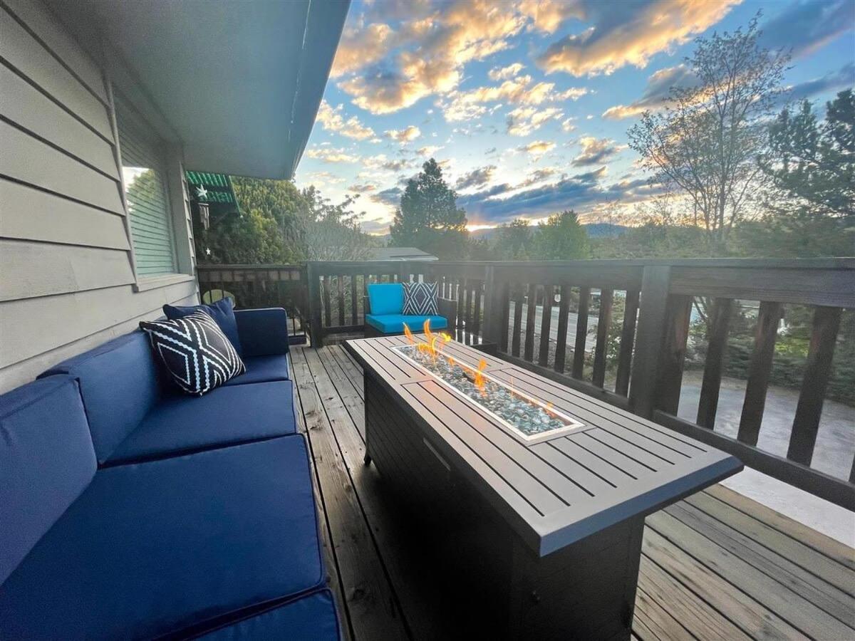 Holiday home #stayinmydistrict Modern North End Hills Retreat