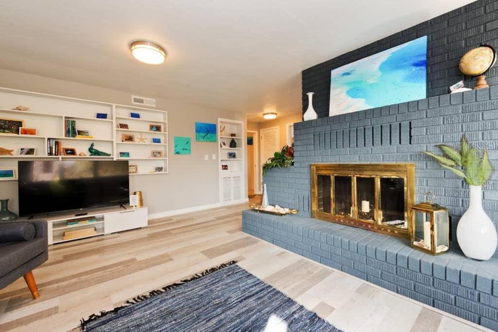 Holiday home #stayinmydistrict Modern North End Hills Retreat *