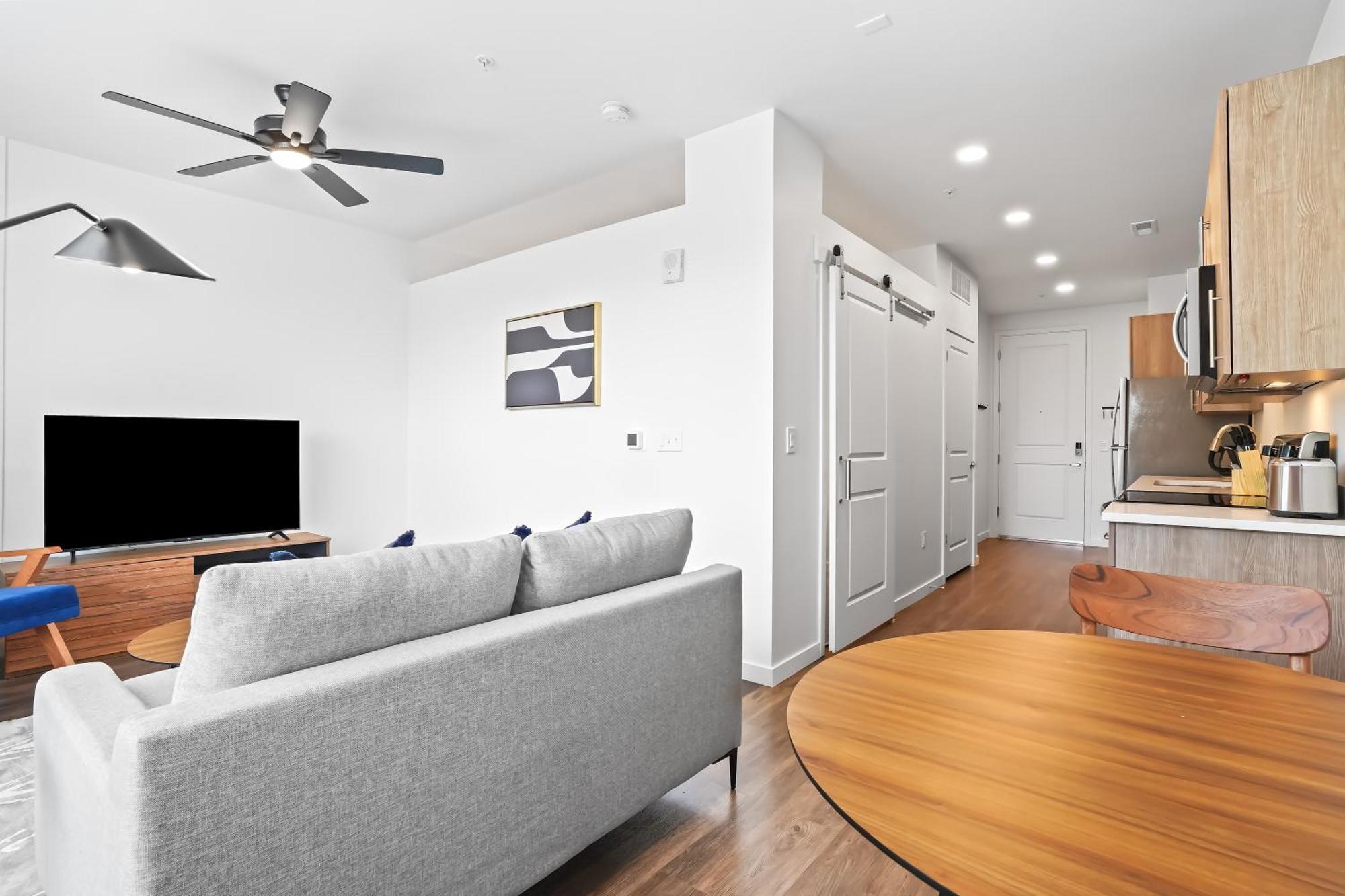 Kasa At Cortland On The River Apartment *