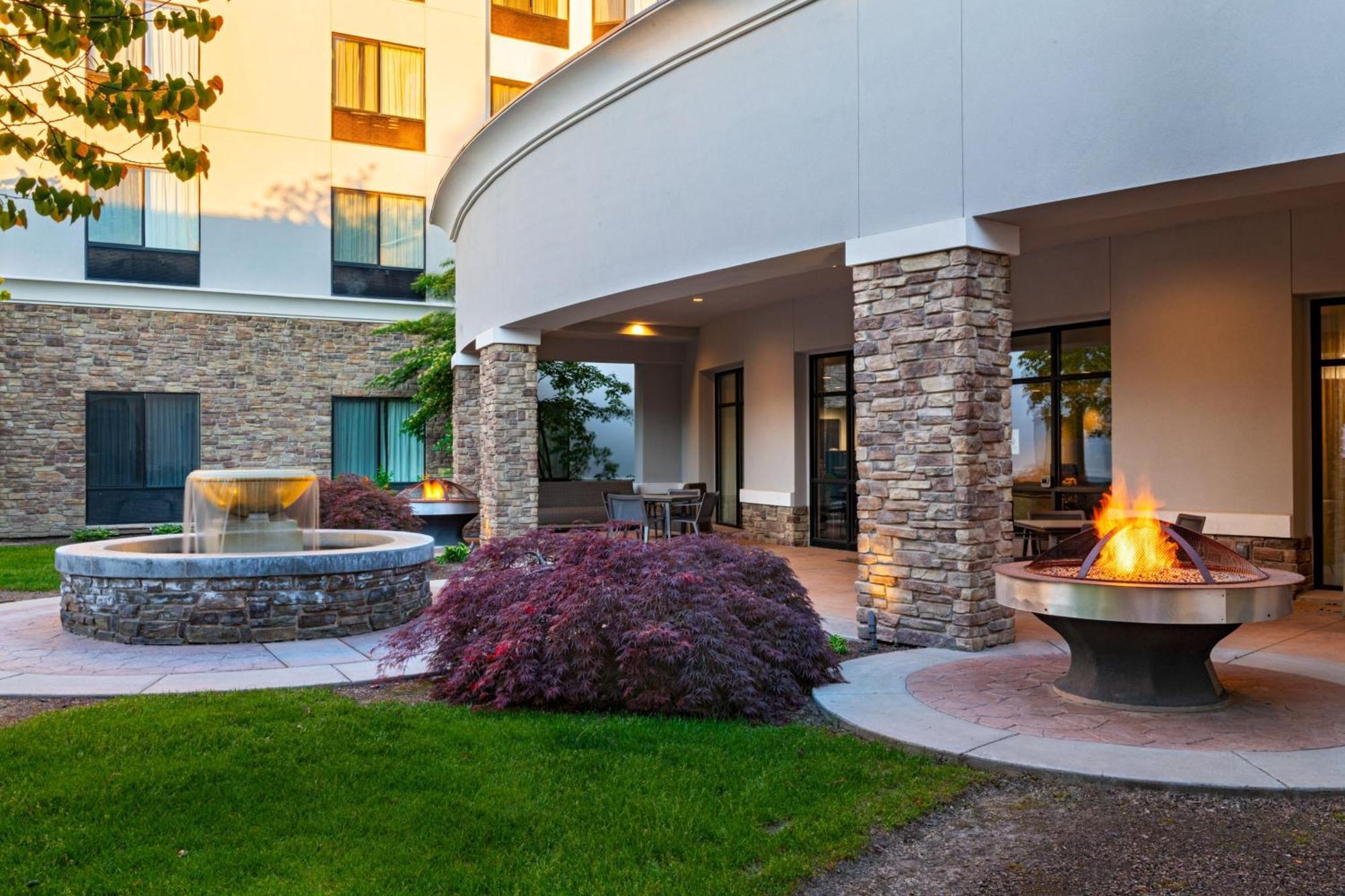 Hotel Courtyard By Marriott West/meridian Boise