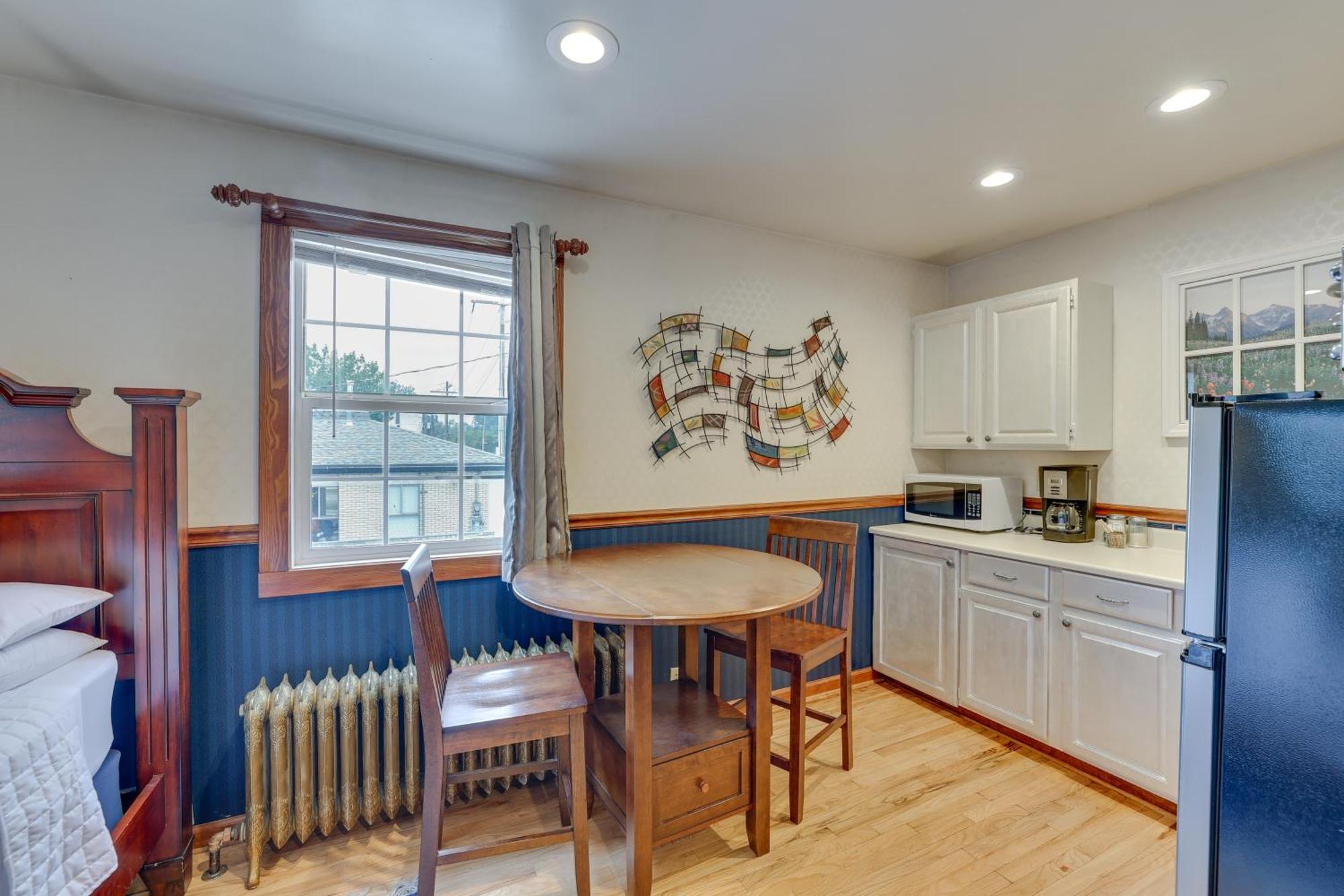 Historic With Courtyard, Blocks To Dtwn Apartment Boise